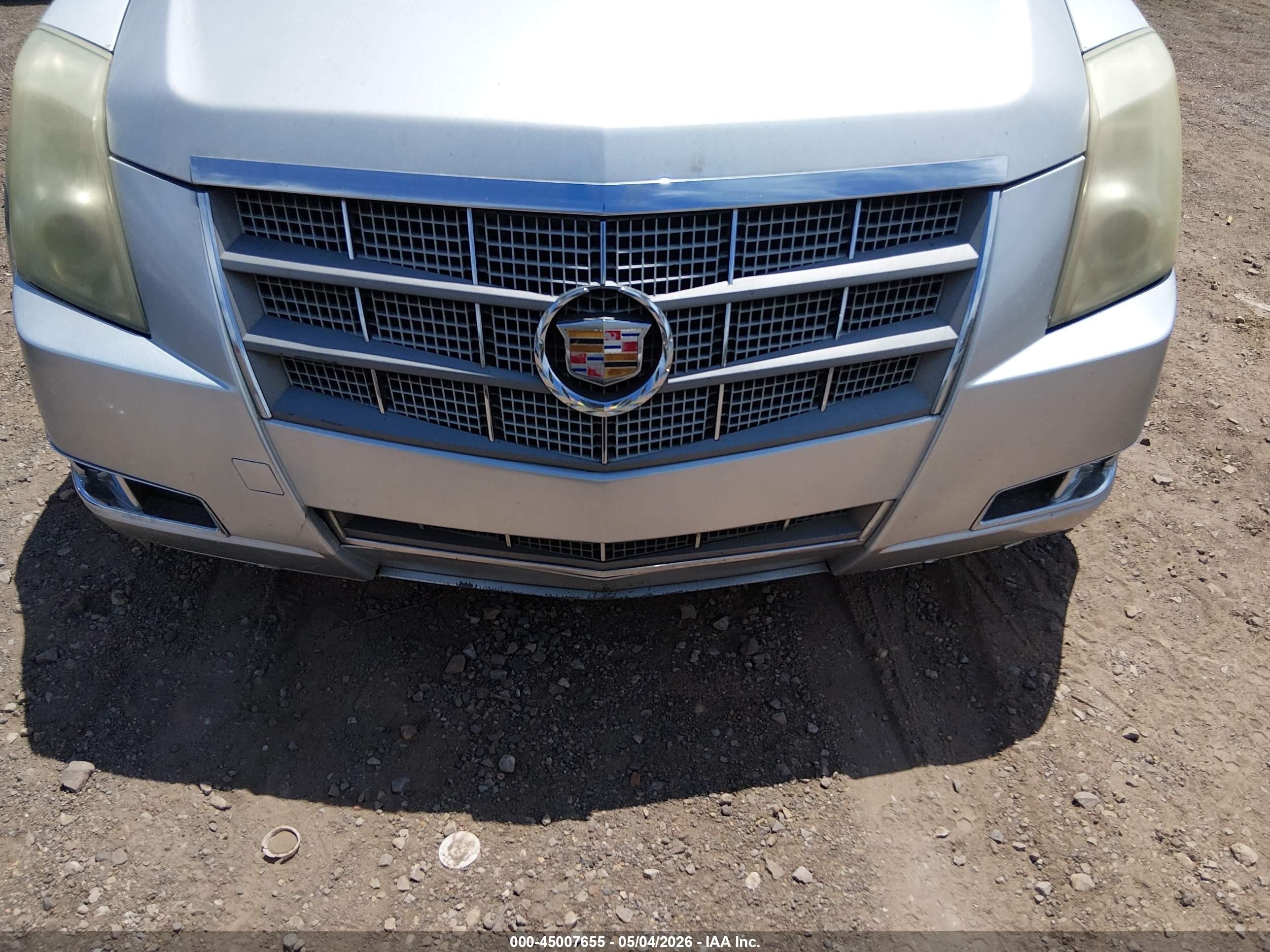 CADILLAC CTS image 6