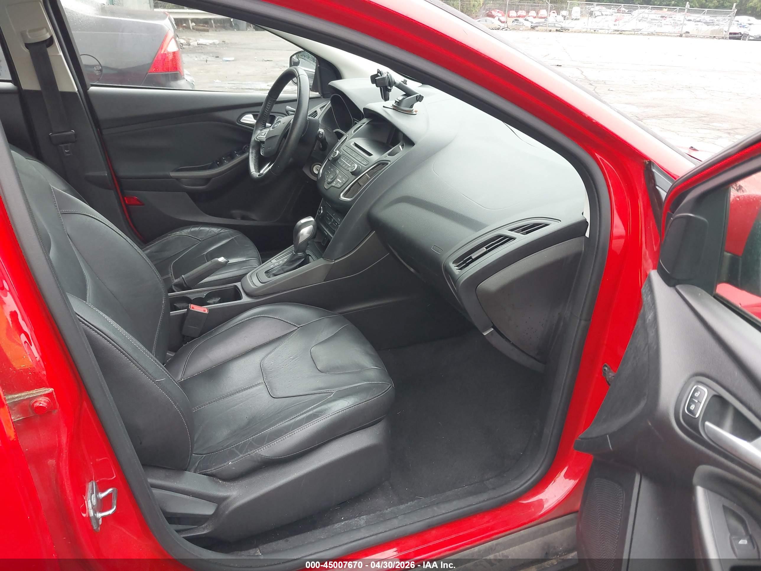 FORD FOCUS image 5