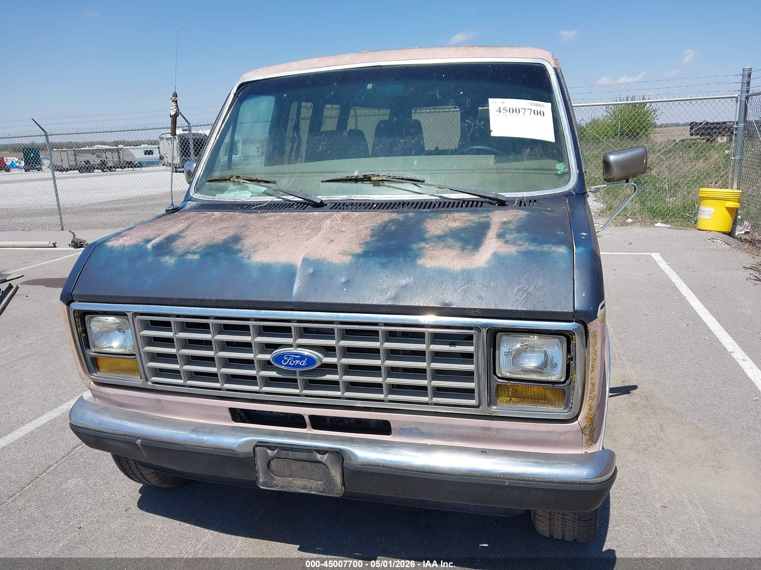 FORD ECONOLINE image 6
