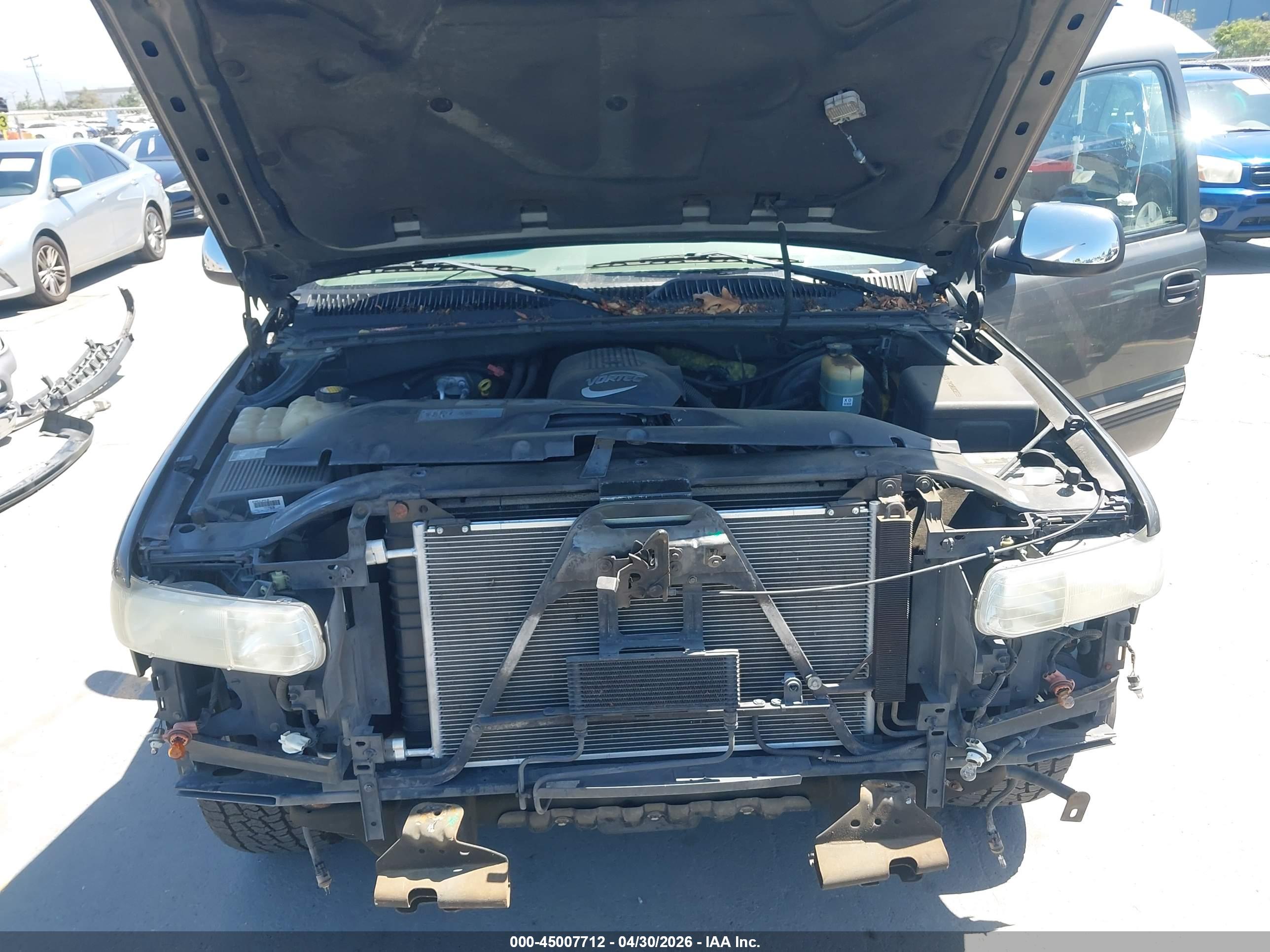 CHEVROLET SILVERADO image 10