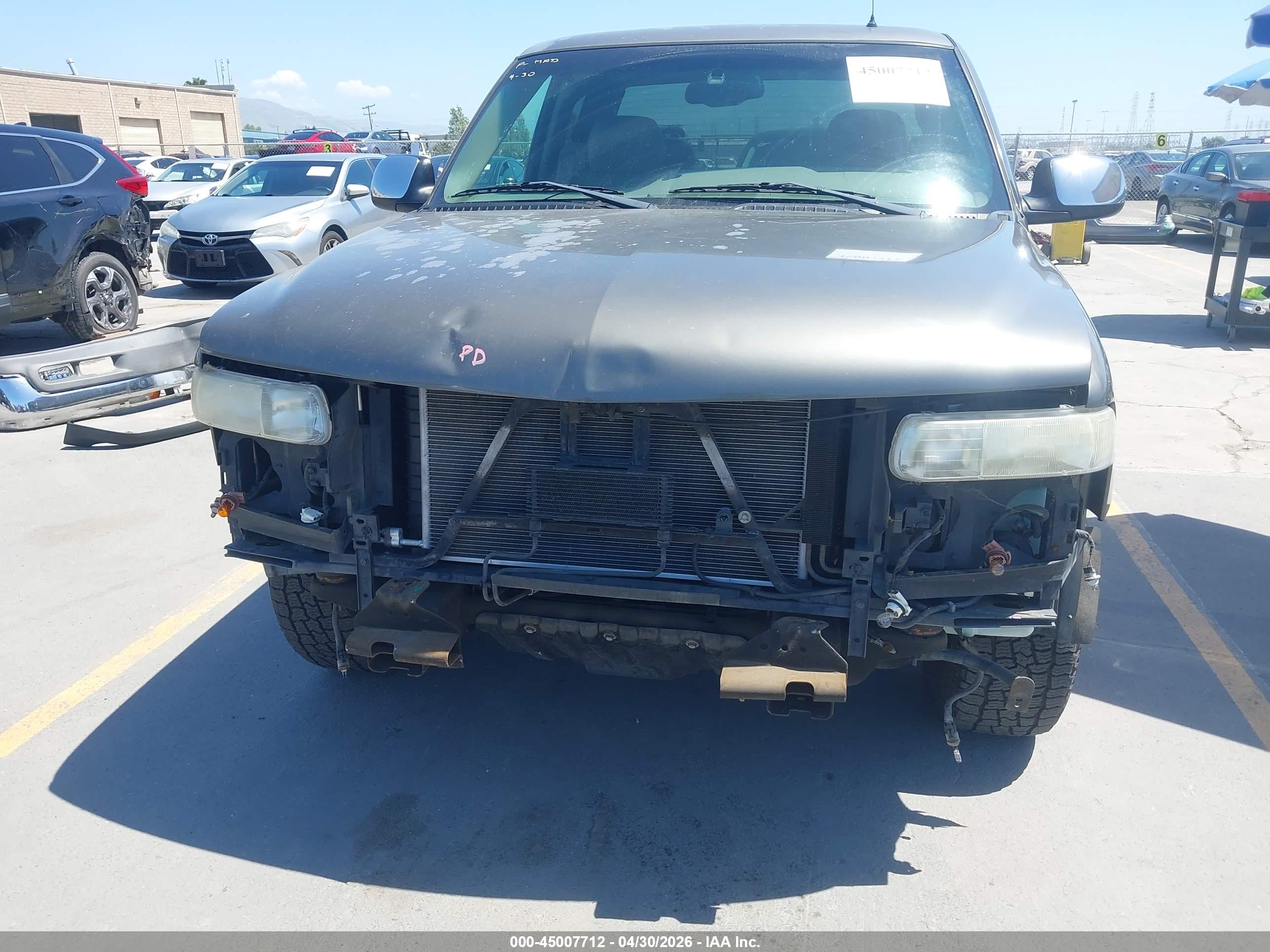 CHEVROLET SILVERADO image 6