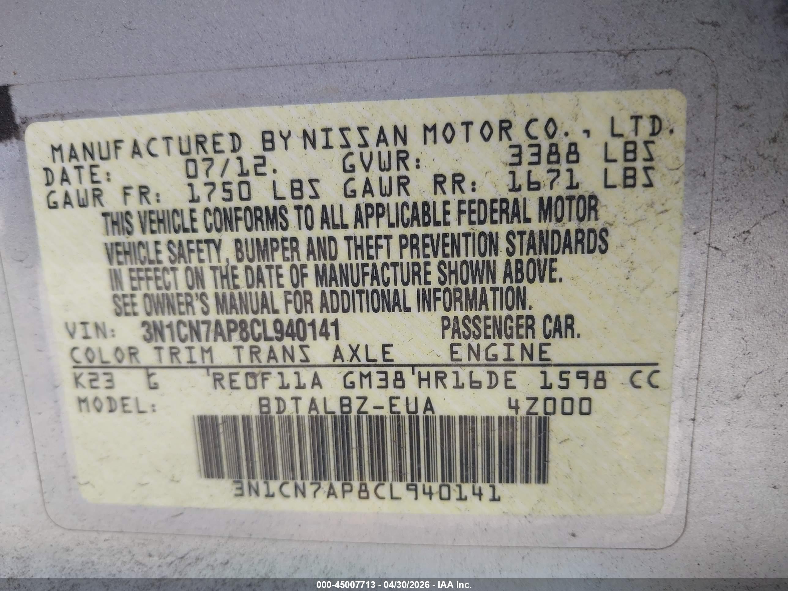 NISSAN VERSA image 9