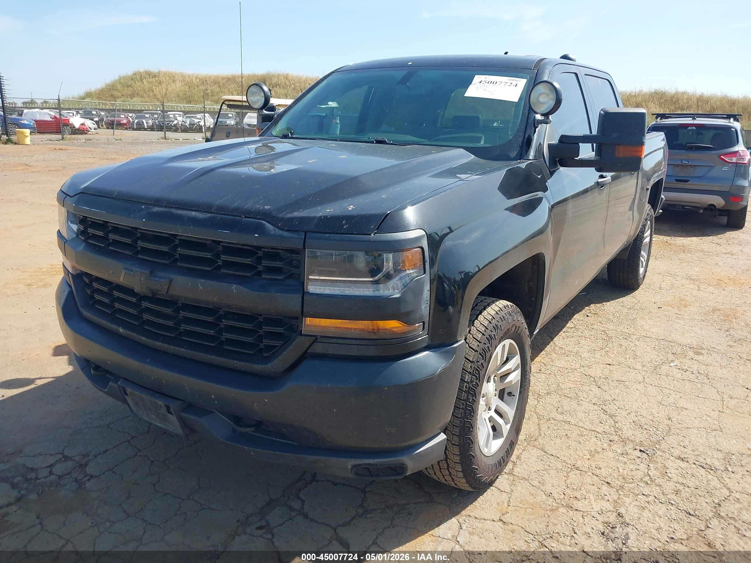 CHEVROLET SILVERADO image 2