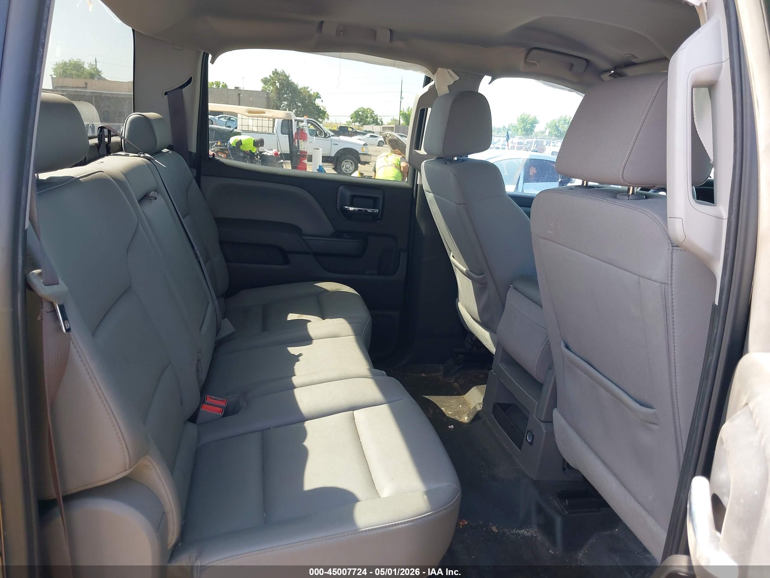 CHEVROLET SILVERADO image 8