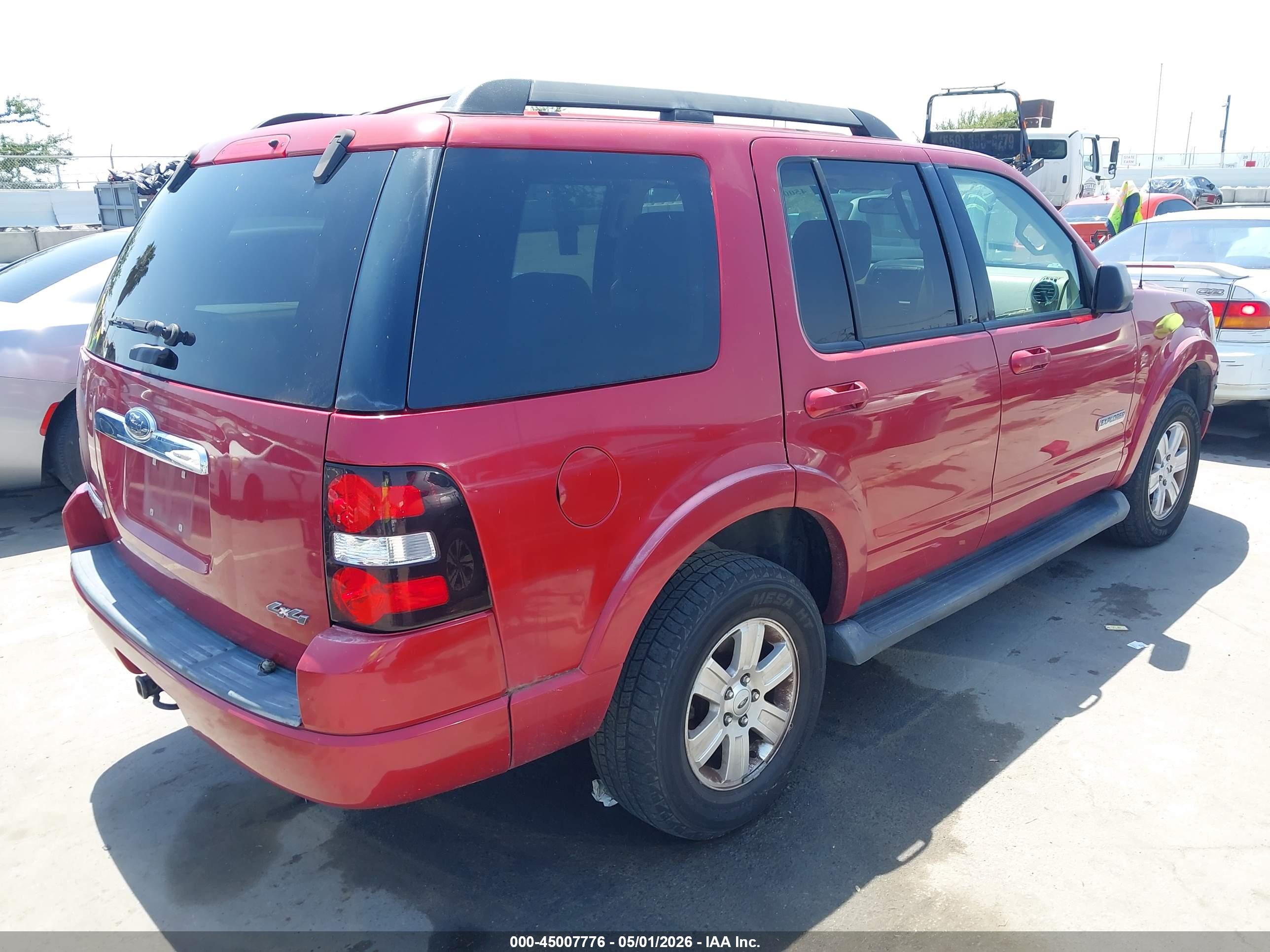 FORD EXPLORER image 4