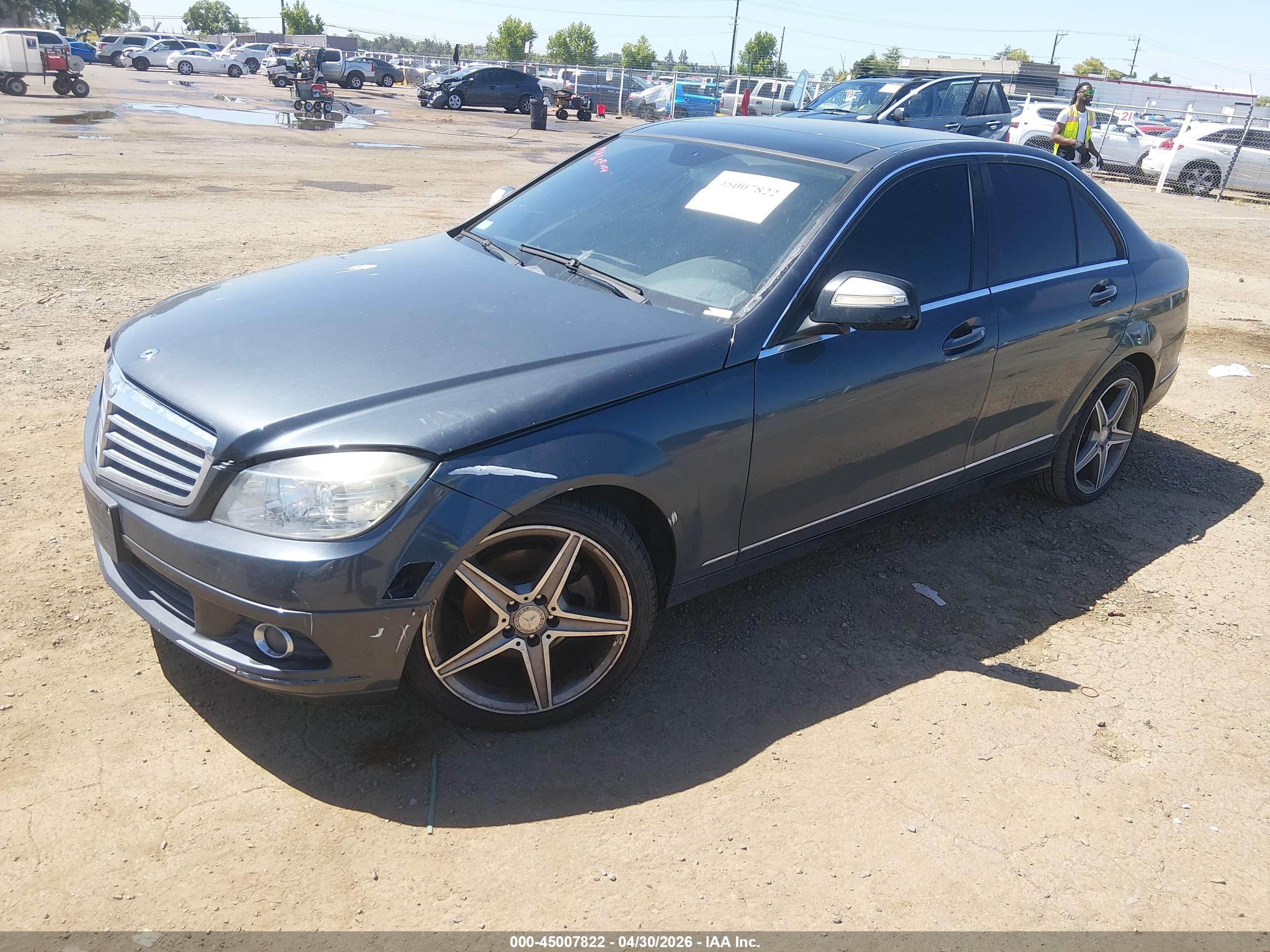 MERCEDES-BENZ C image 2