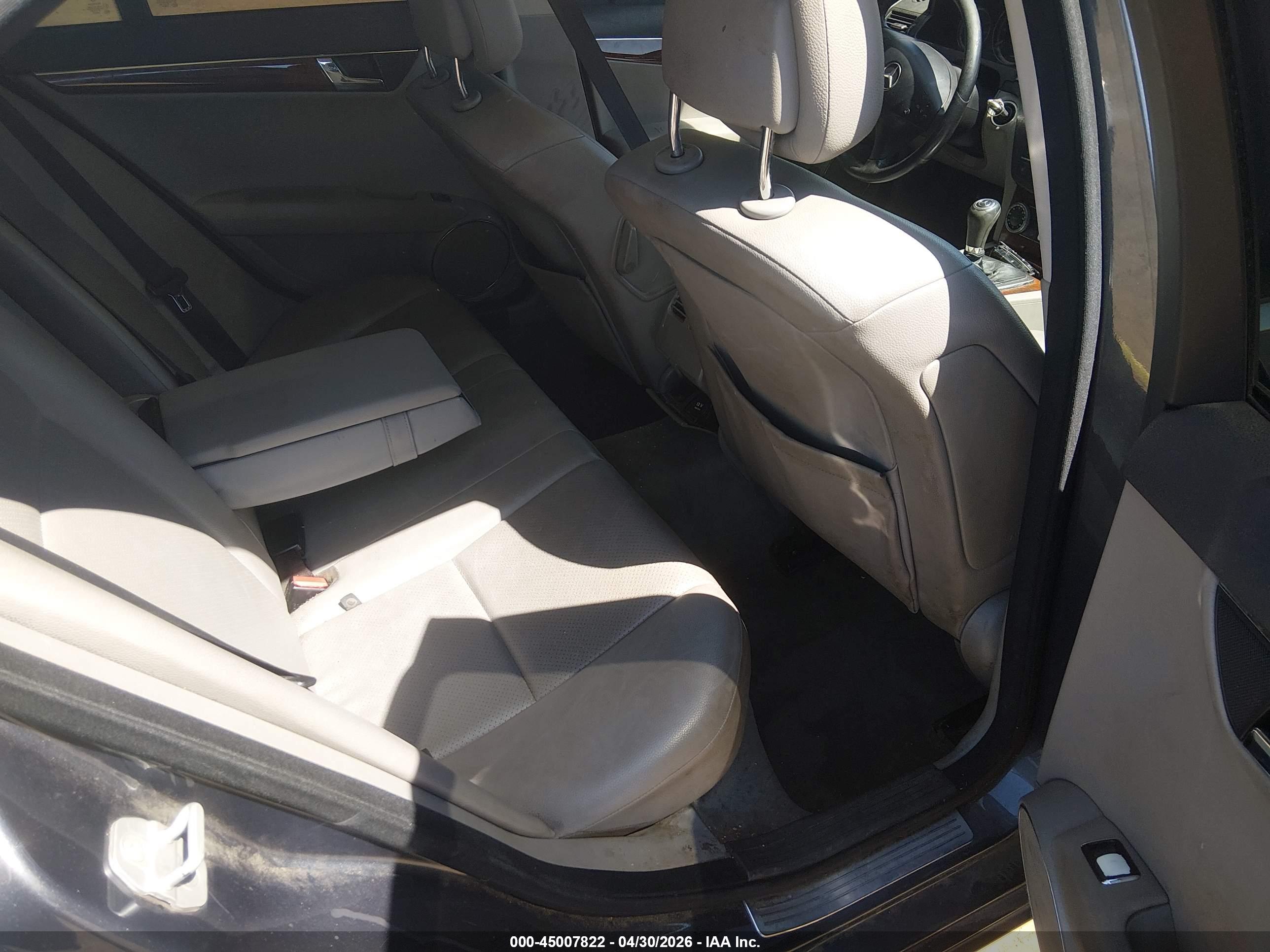 MERCEDES-BENZ C image 8