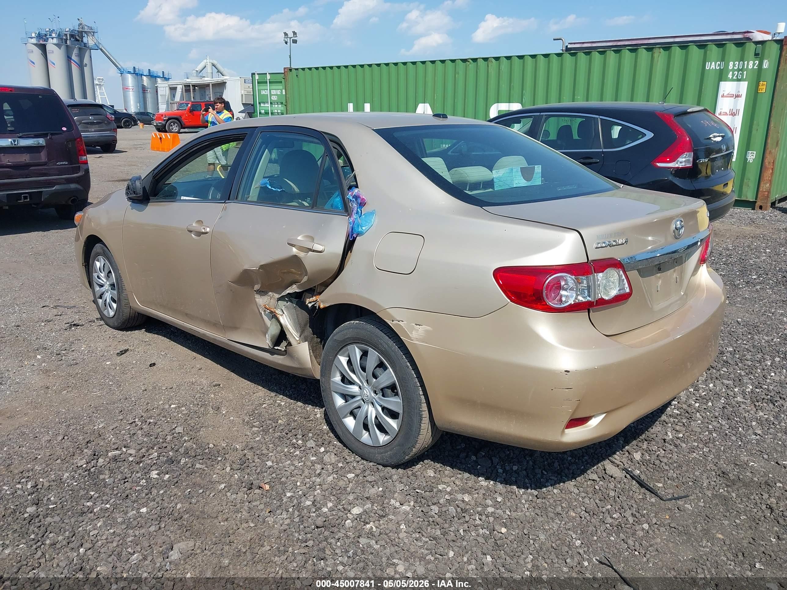 TOYOTA COROLLA image 3