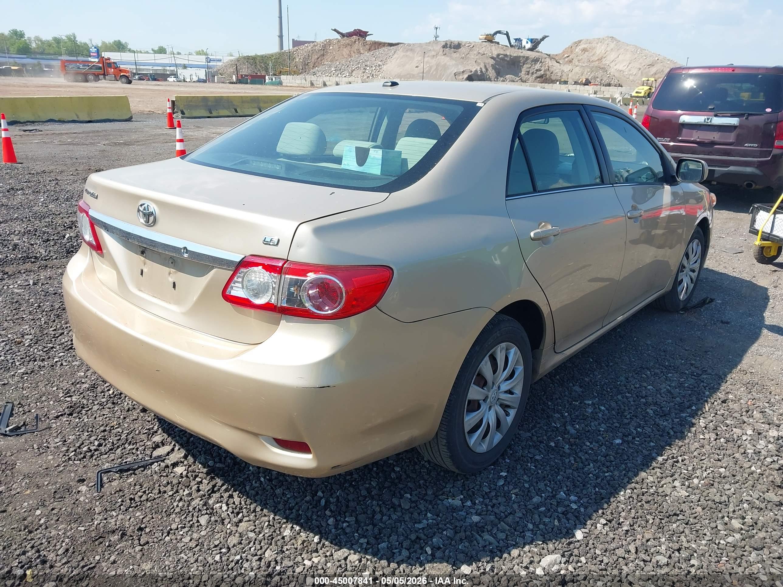 TOYOTA COROLLA image 4