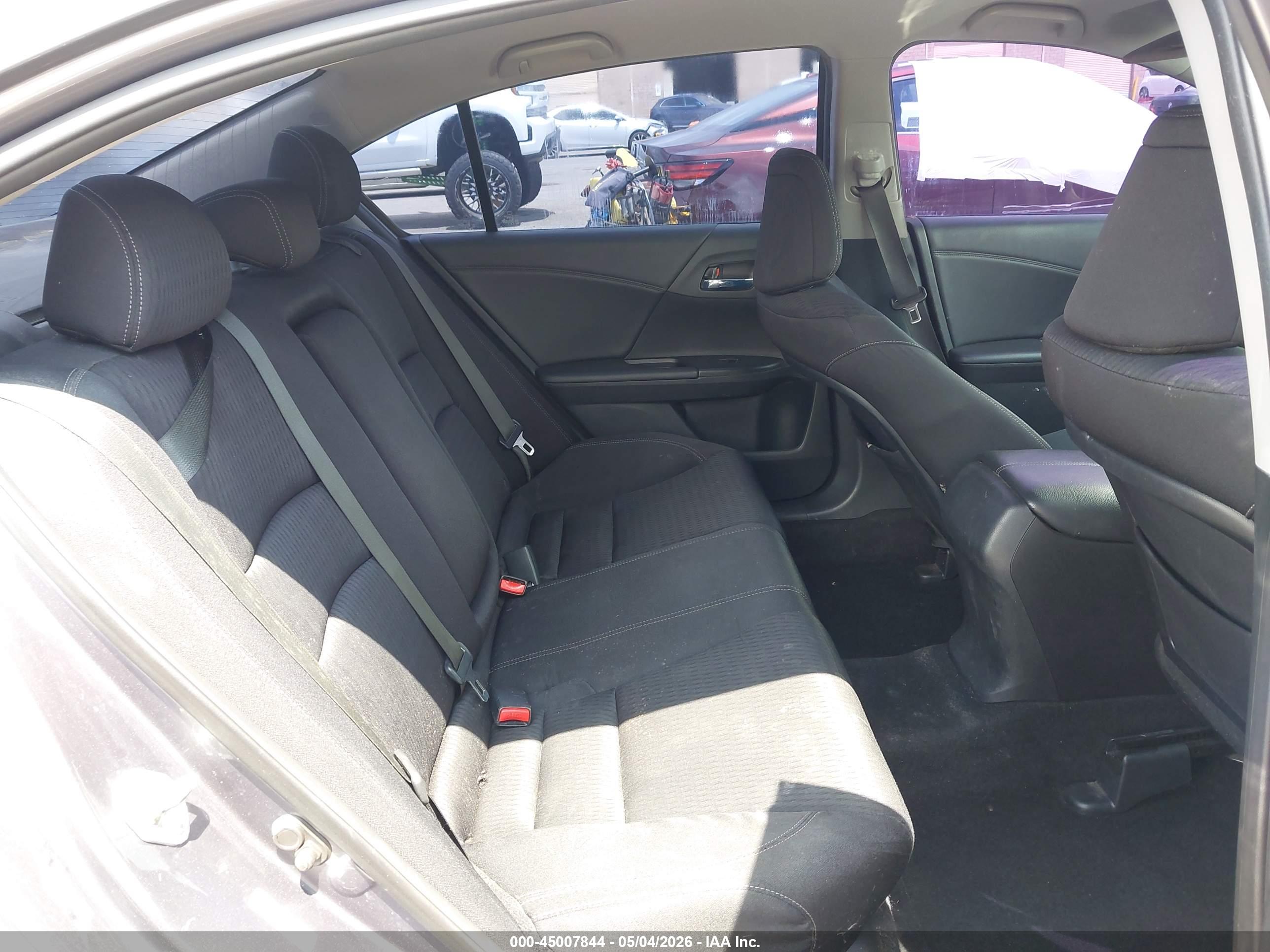 HONDA ACCORD image 8