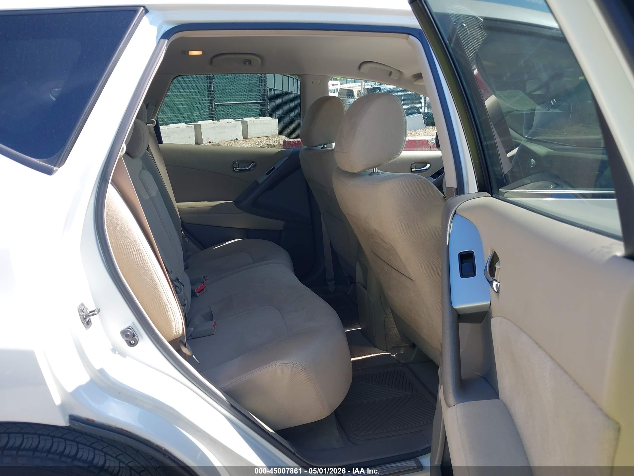 NISSAN MURANO image 8