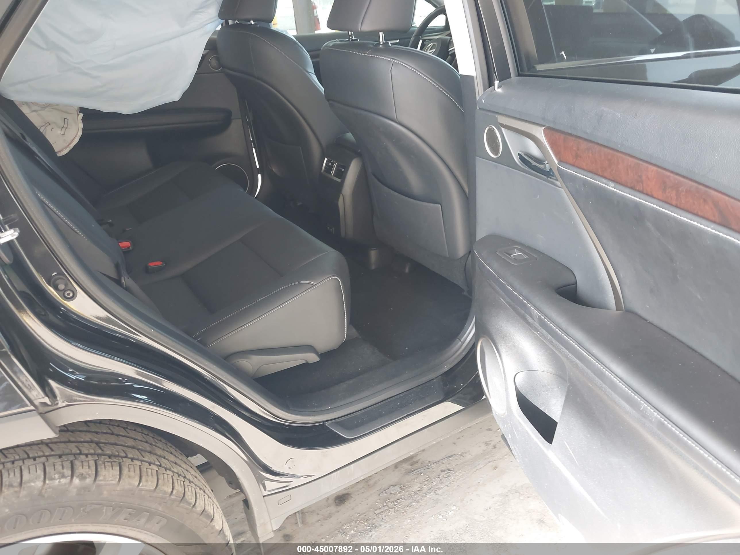 LEXUS RX image 8
