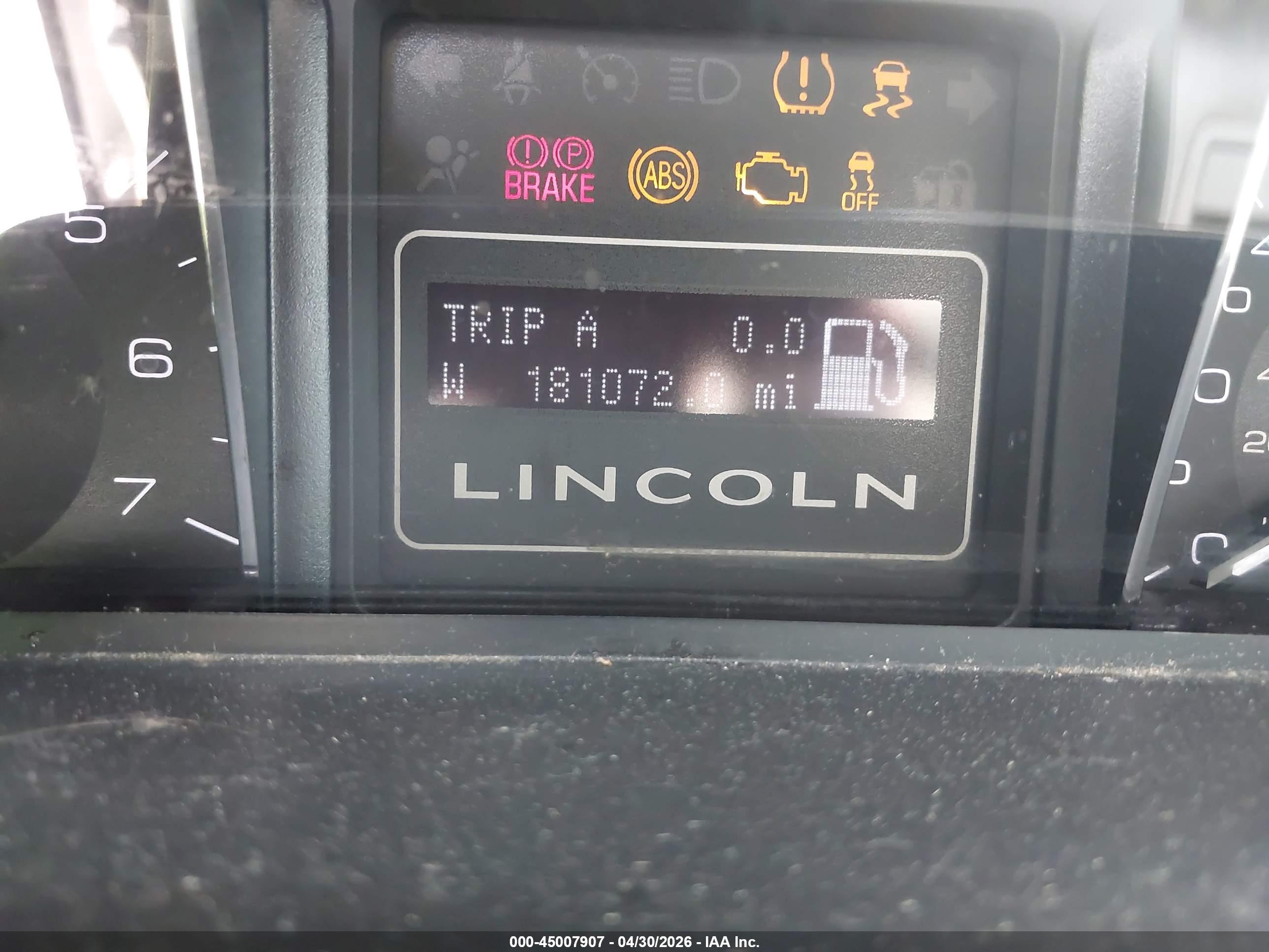 LINCOLN NAVIGATOR image 7