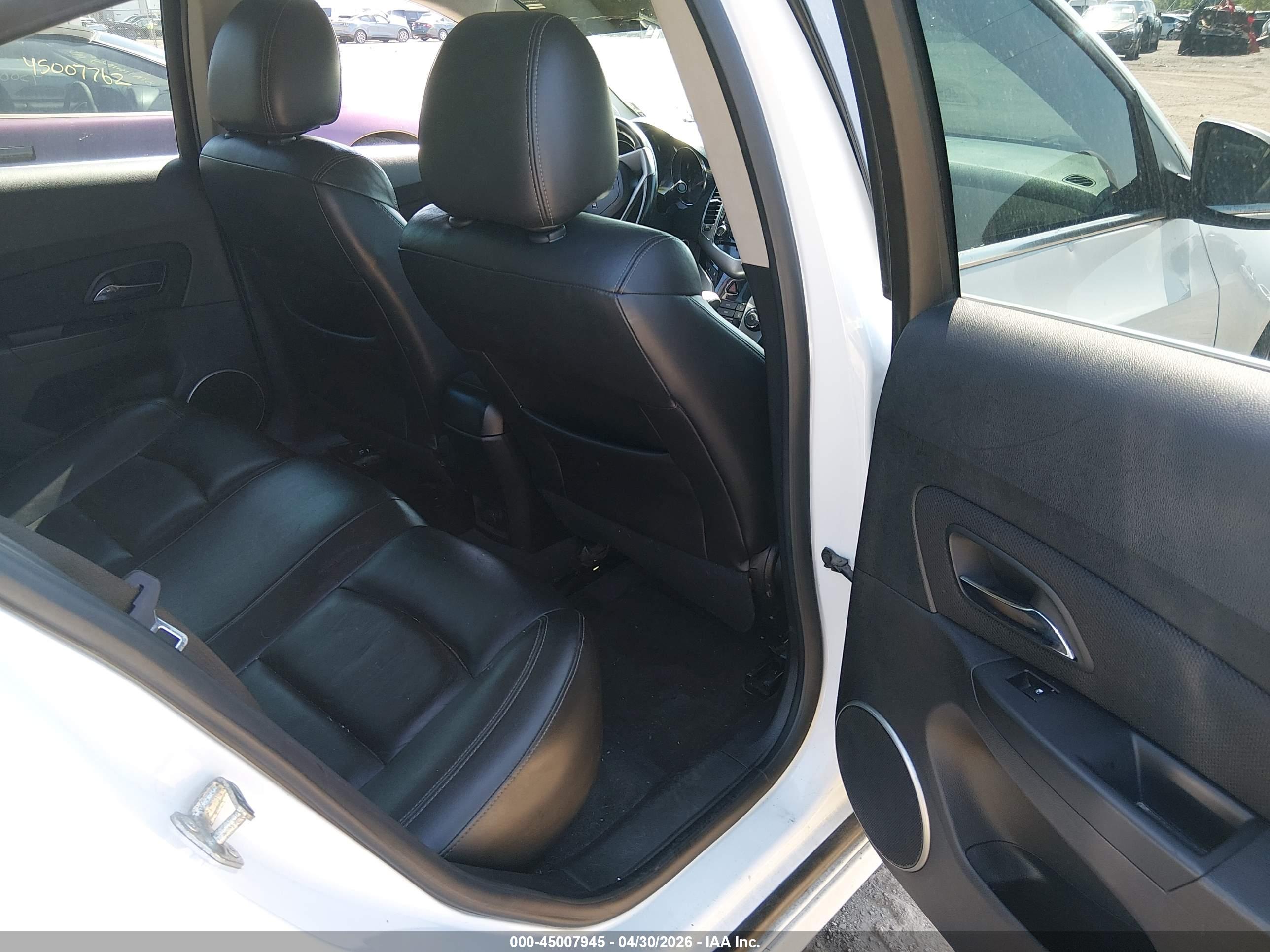 CHEVROLET CRUZE image 8