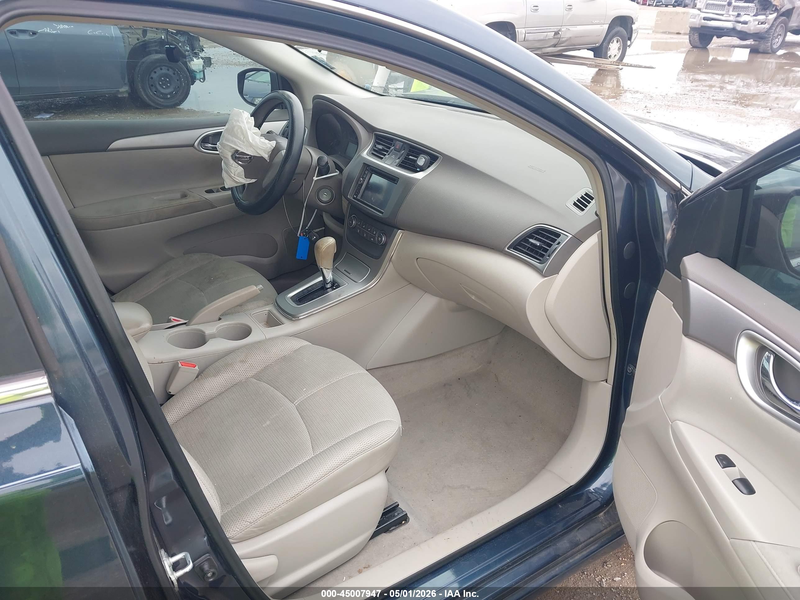 NISSAN SENTRA image 5