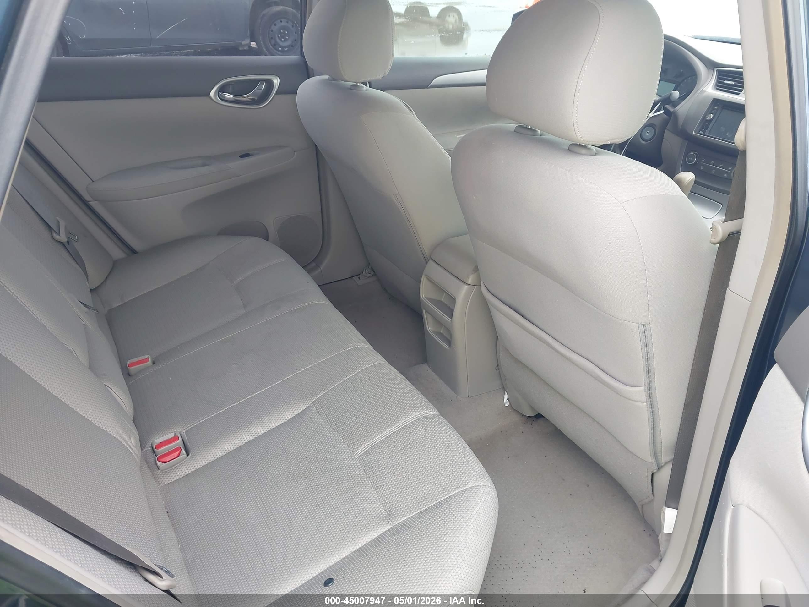 NISSAN SENTRA image 8
