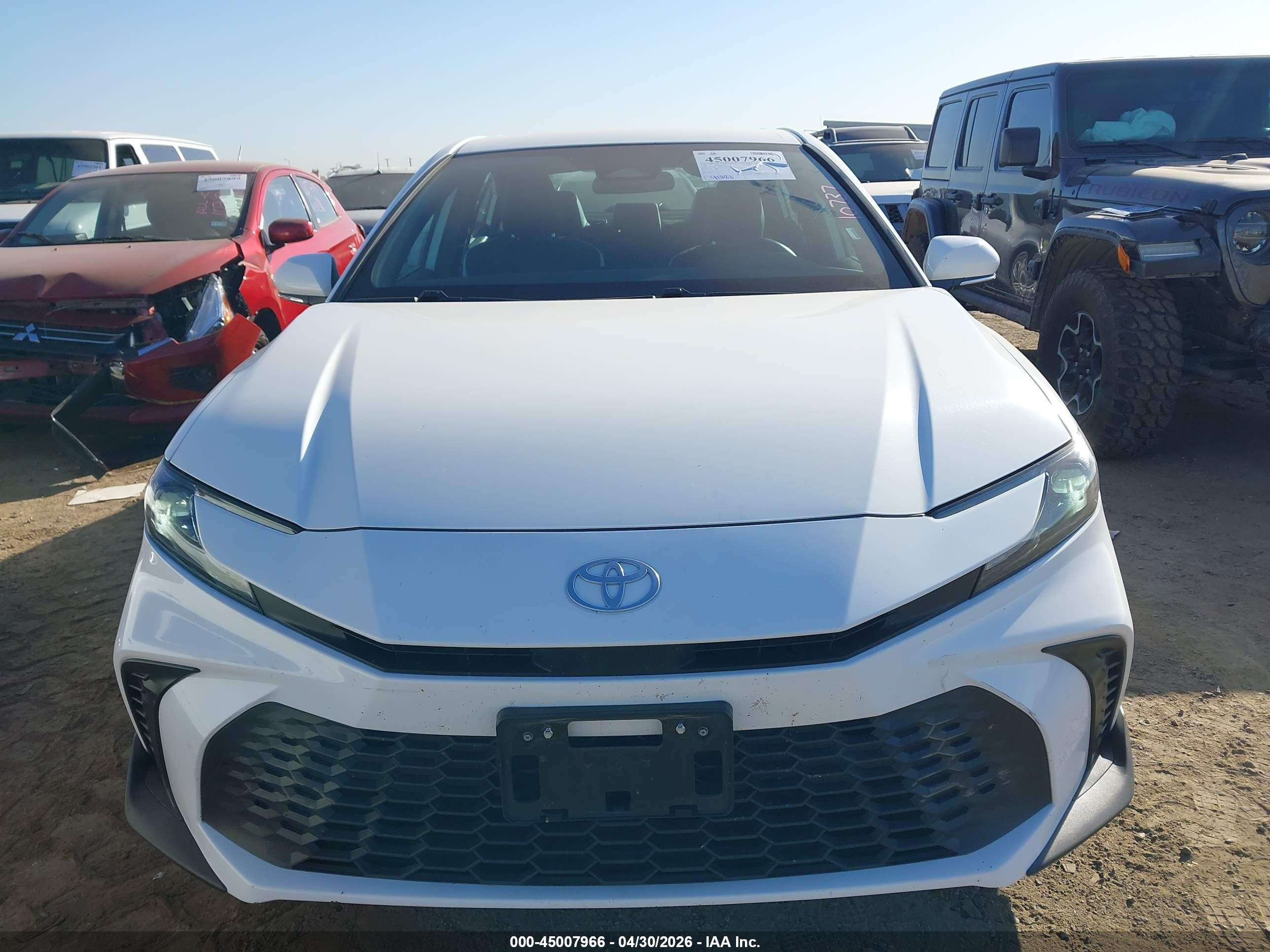 TOYOTA CAMRY image 6