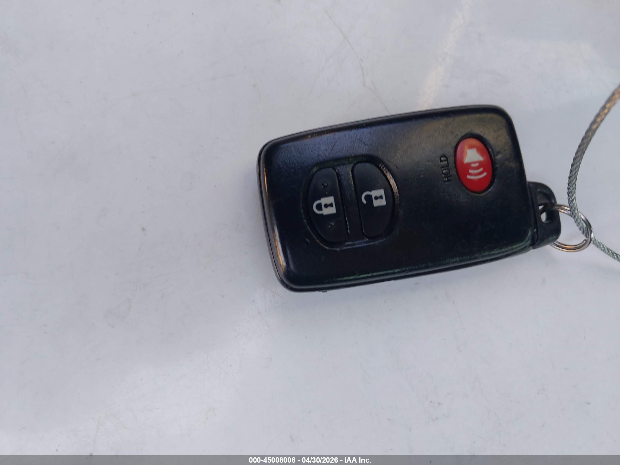 TOYOTA PRIUS image 11