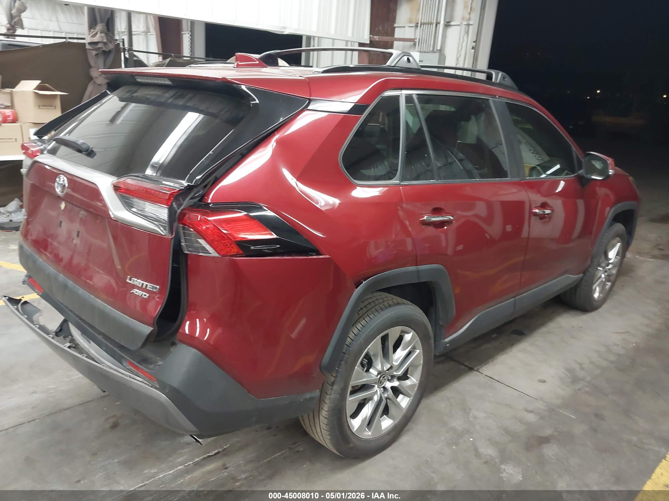 TOYOTA RAV4 image 4