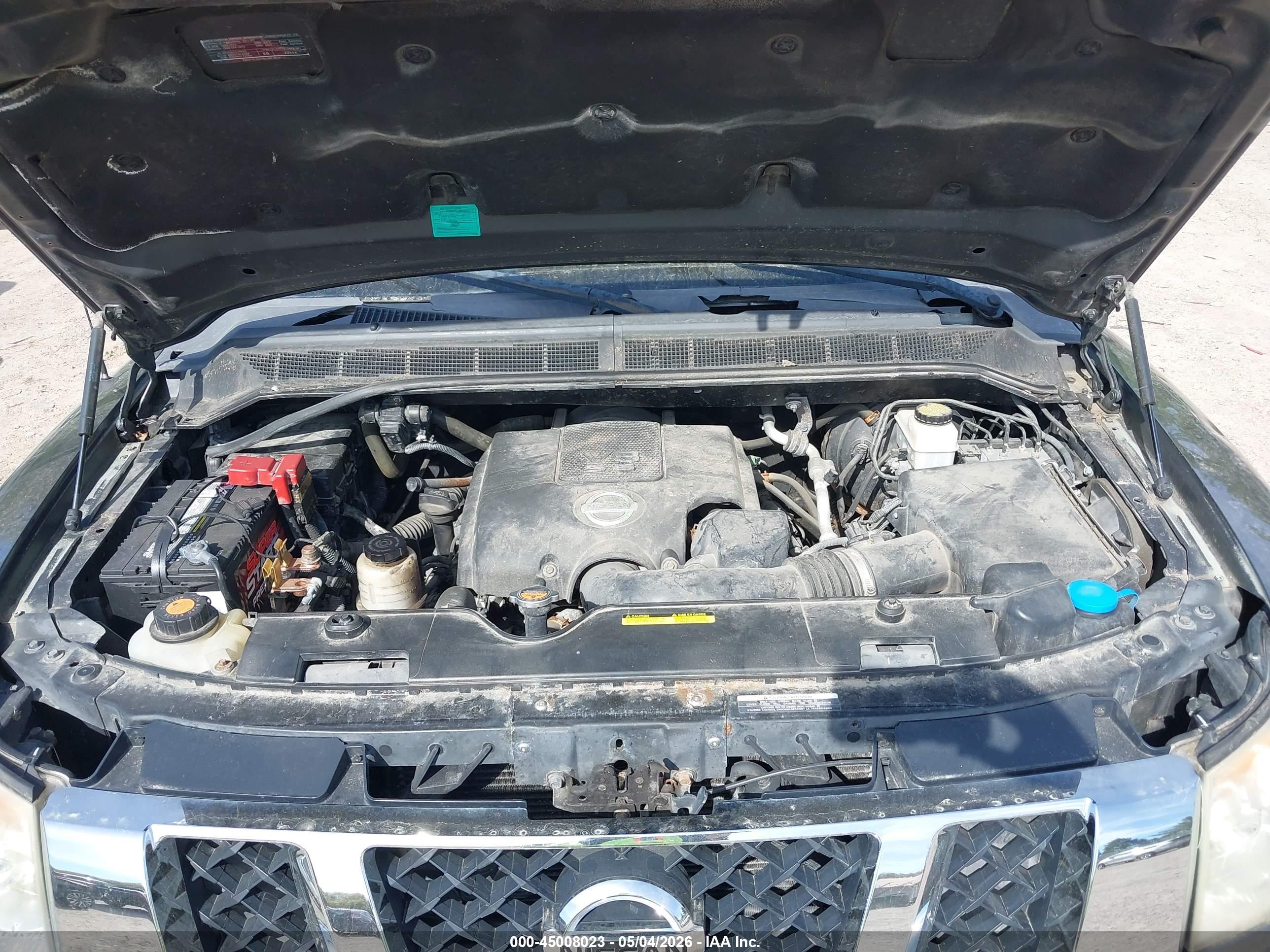 NISSAN TITAN image 10
