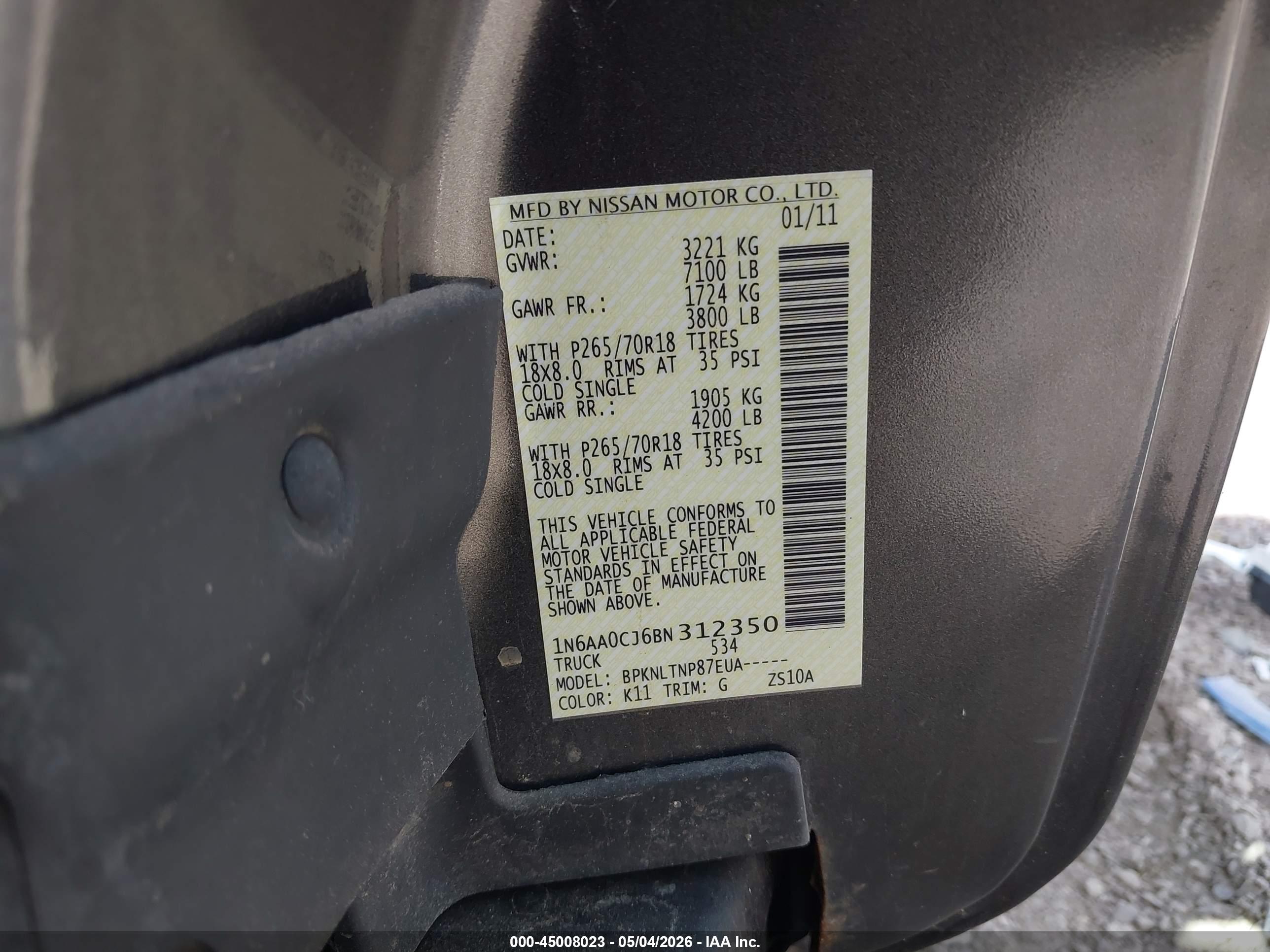 NISSAN TITAN image 9