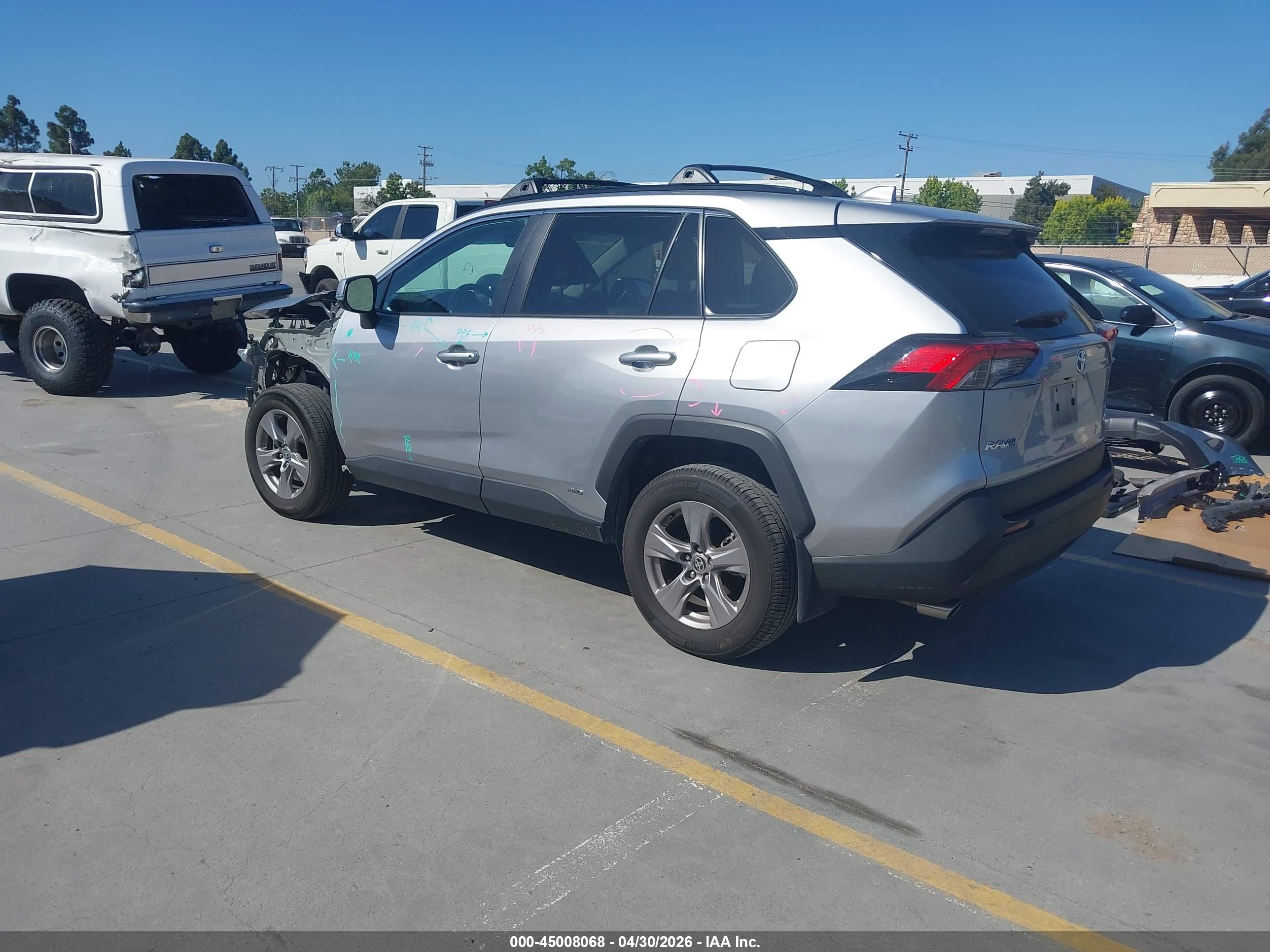TOYOTA RAV4 image 3