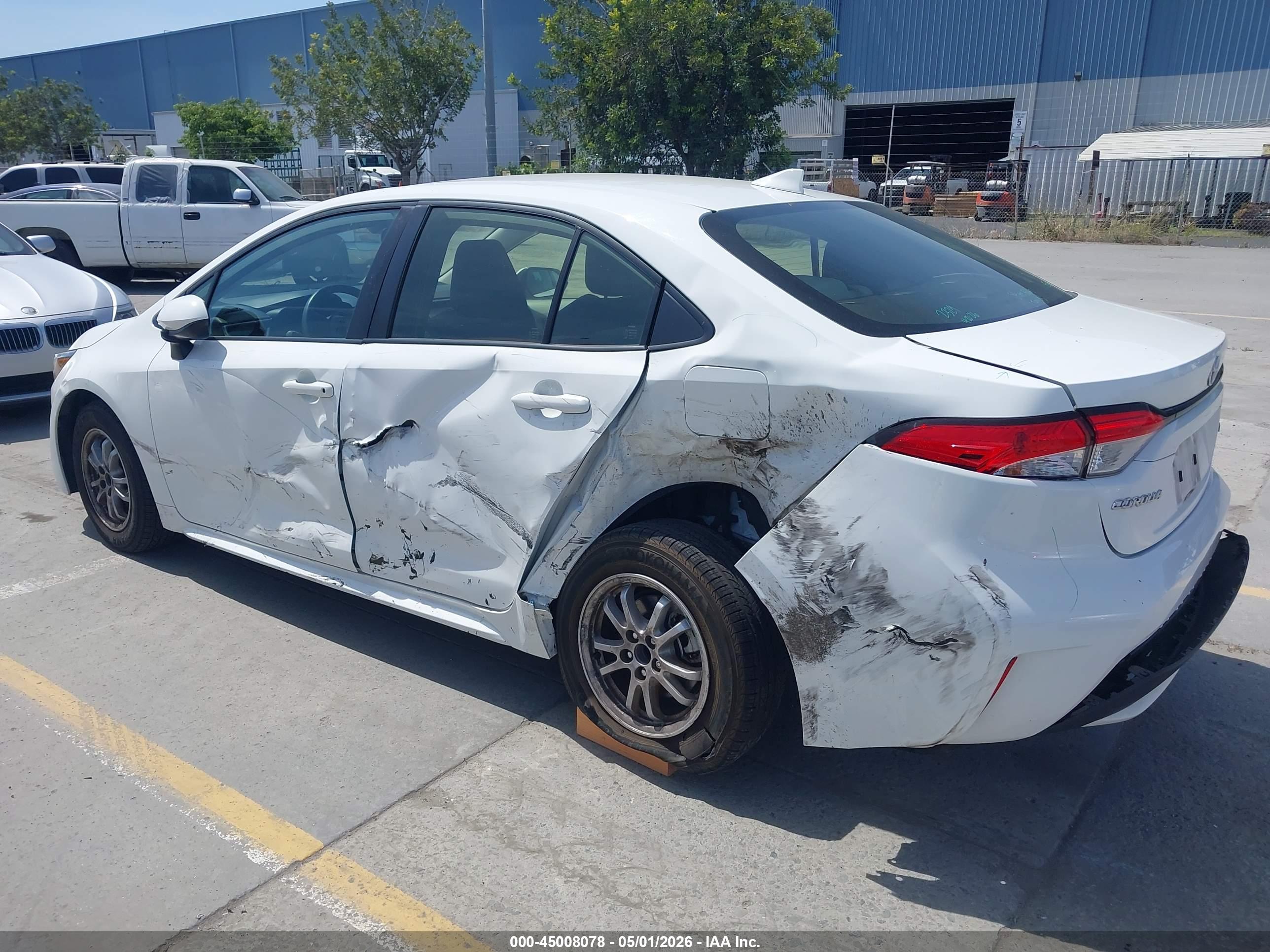 TOYOTA COROLLA image 6