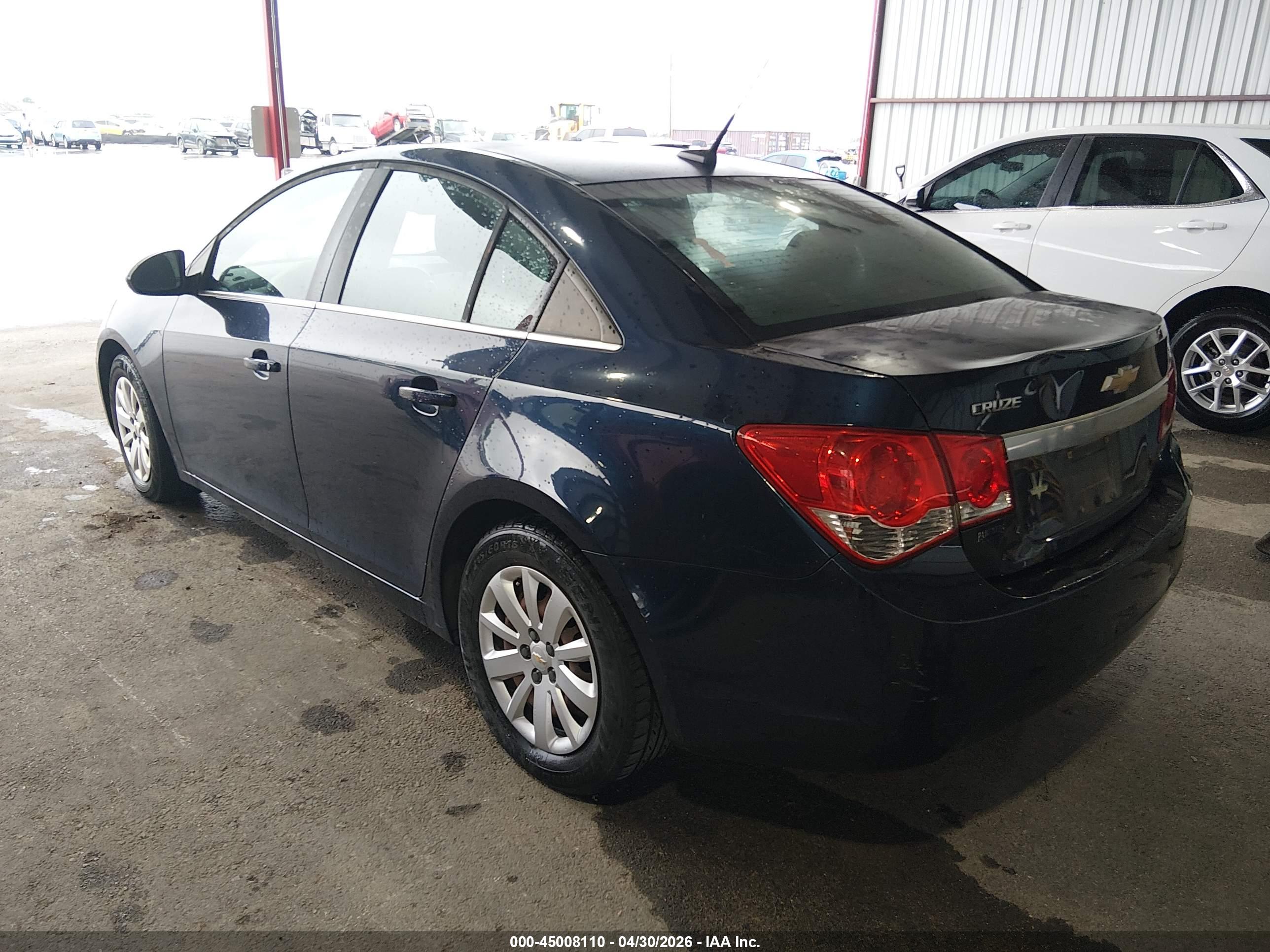 CHEVROLET CRUZE image 3