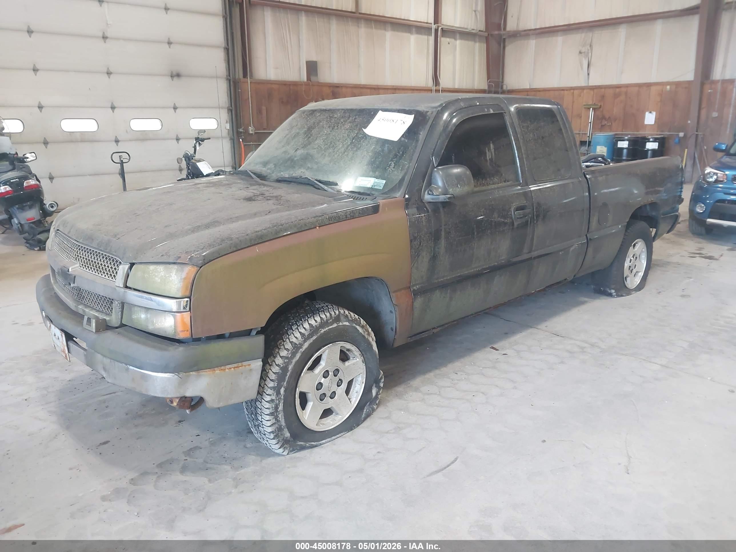 CHEVROLET SILVERADO image 2