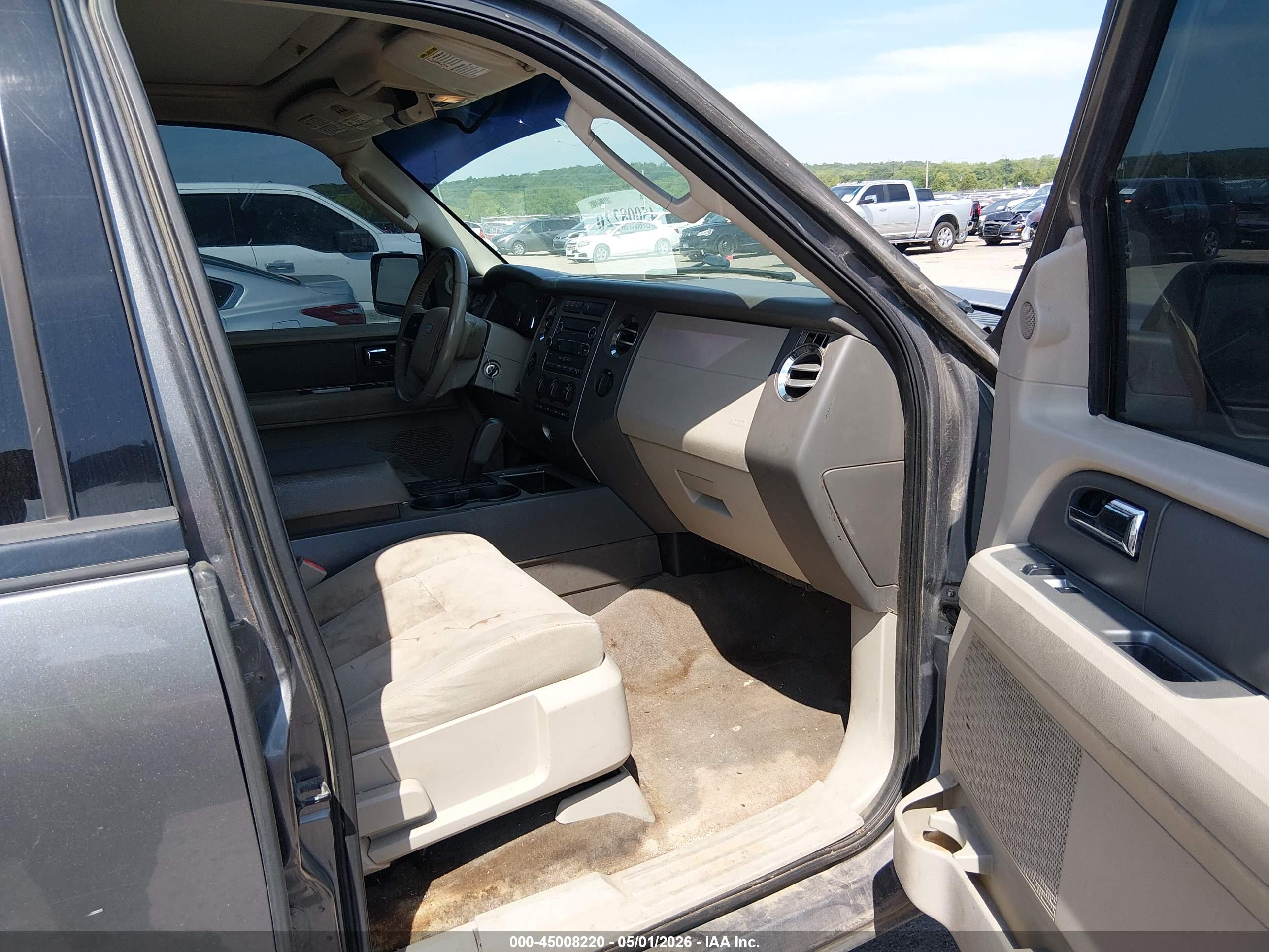 FORD EXPEDITION image 5