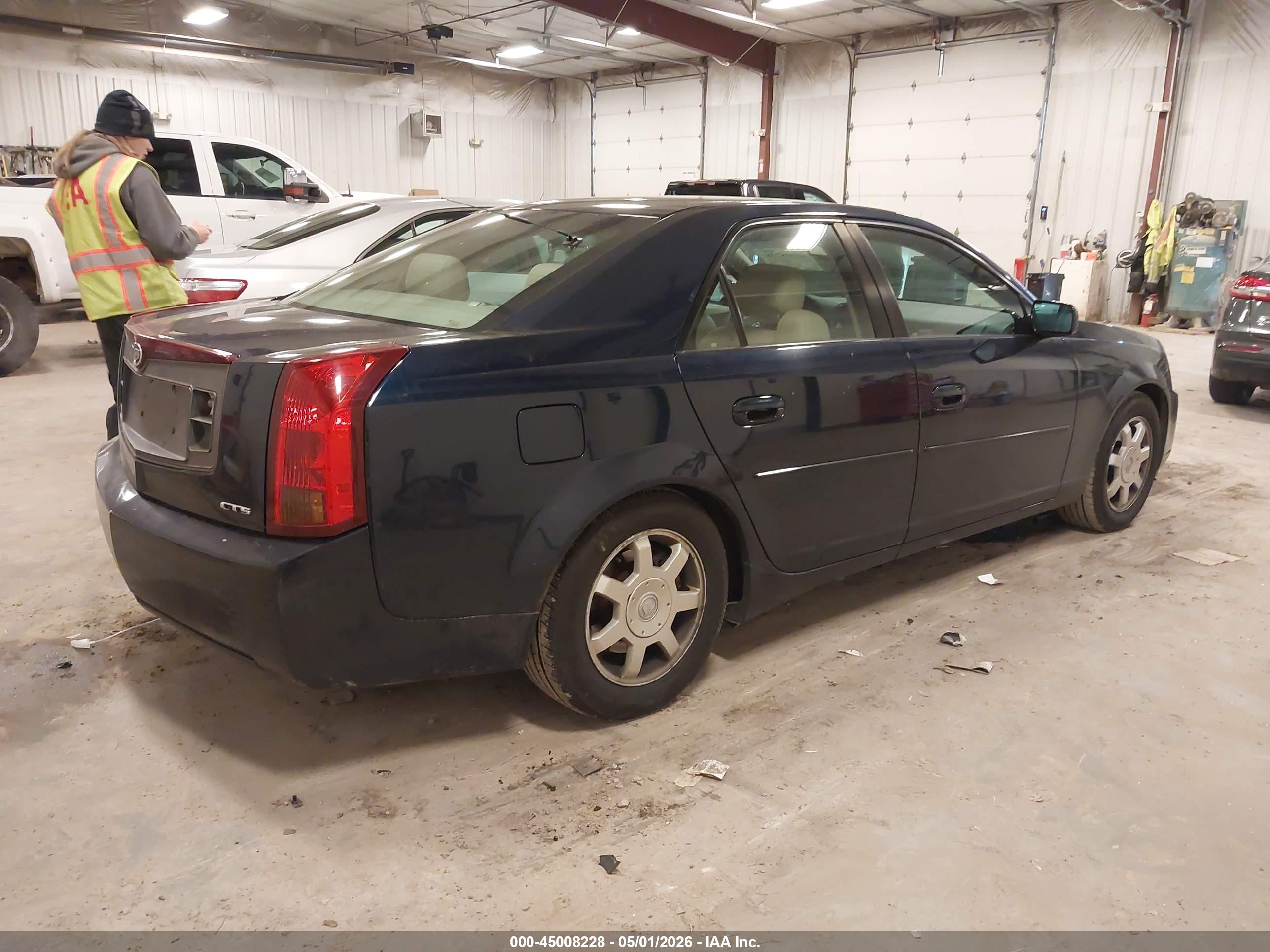CADILLAC CTS image 4