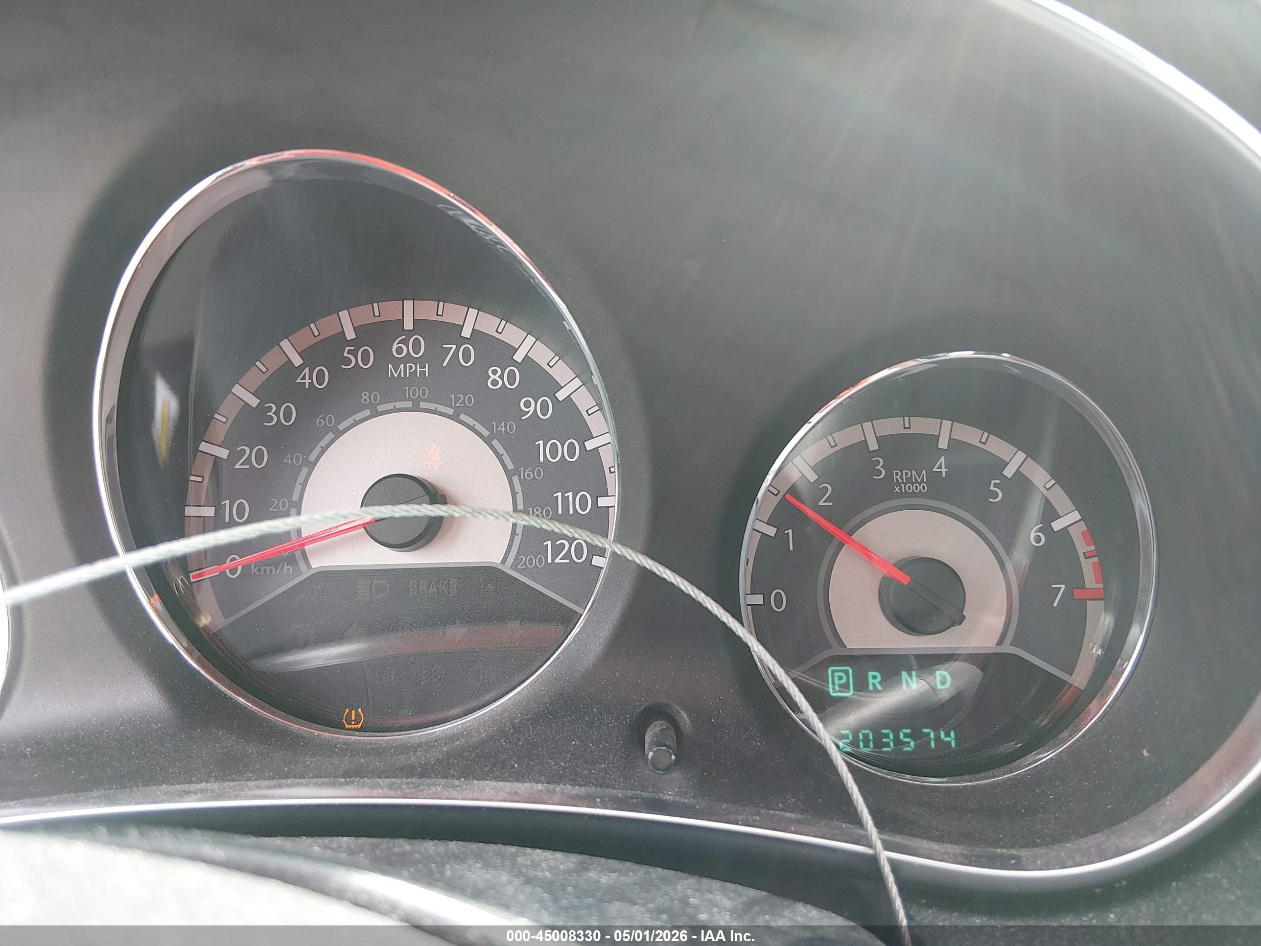 CHRYSLER 200 image 7