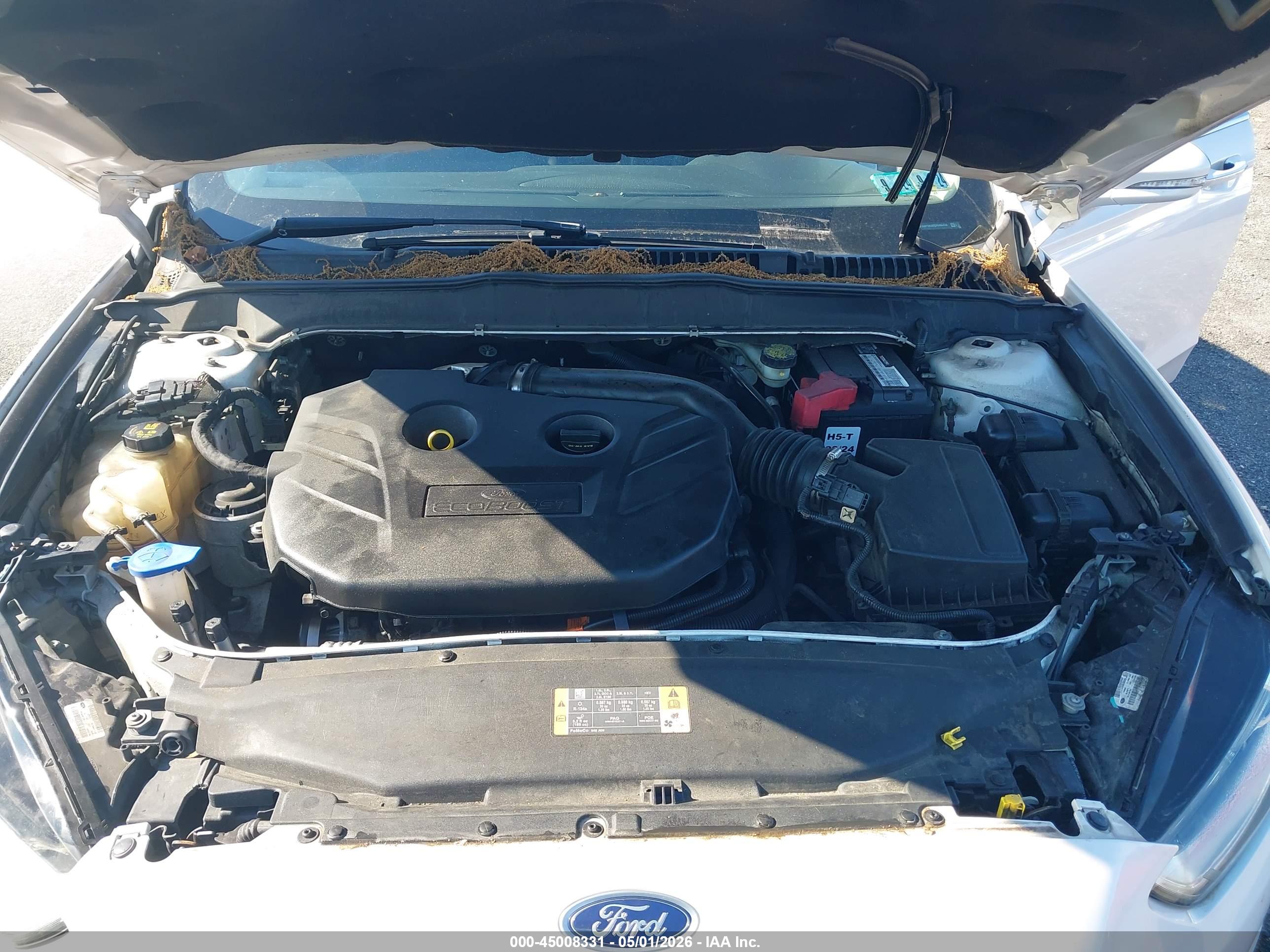 FORD FUSION image 10