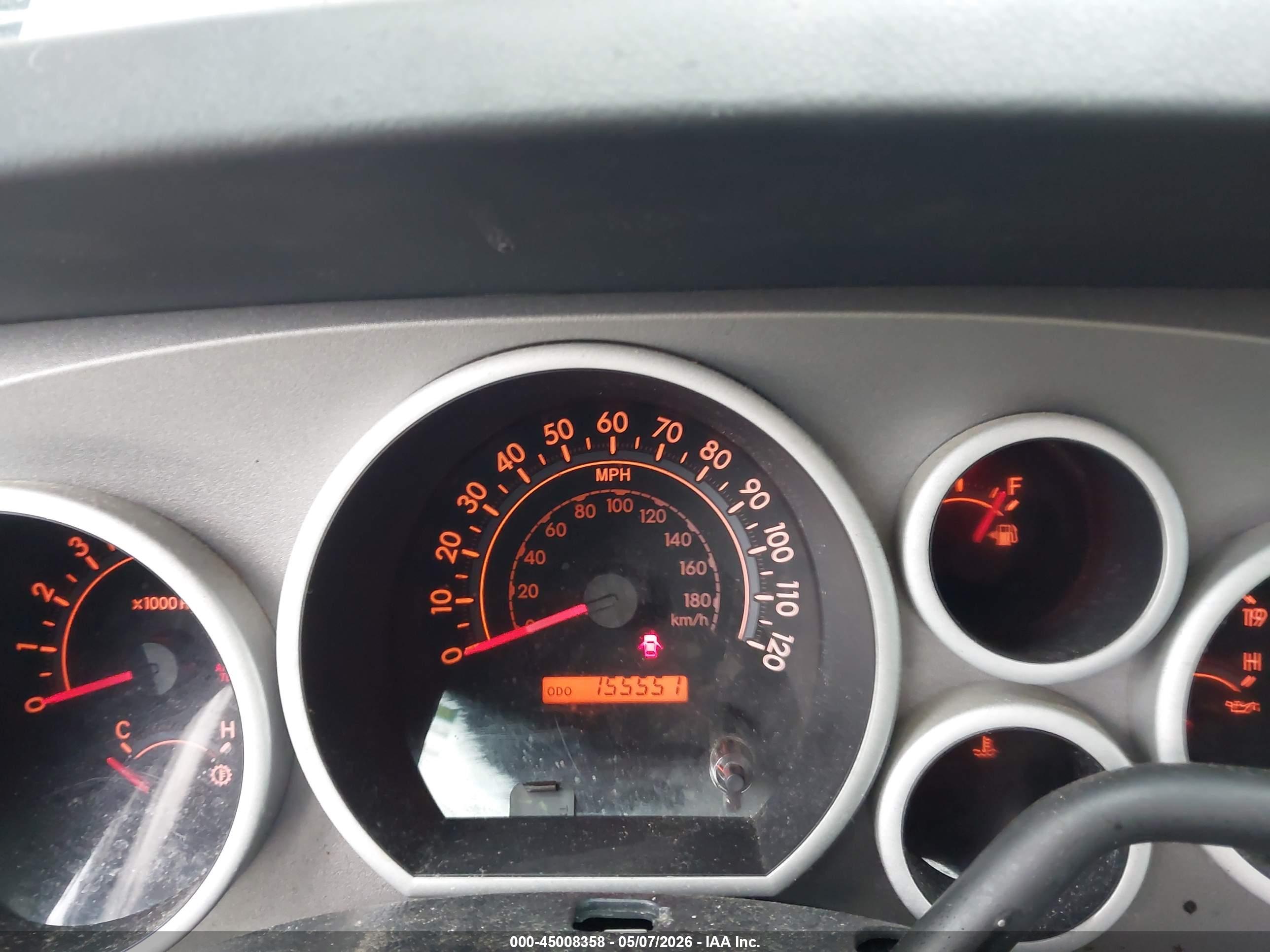 TOYOTA TUNDRA image 7