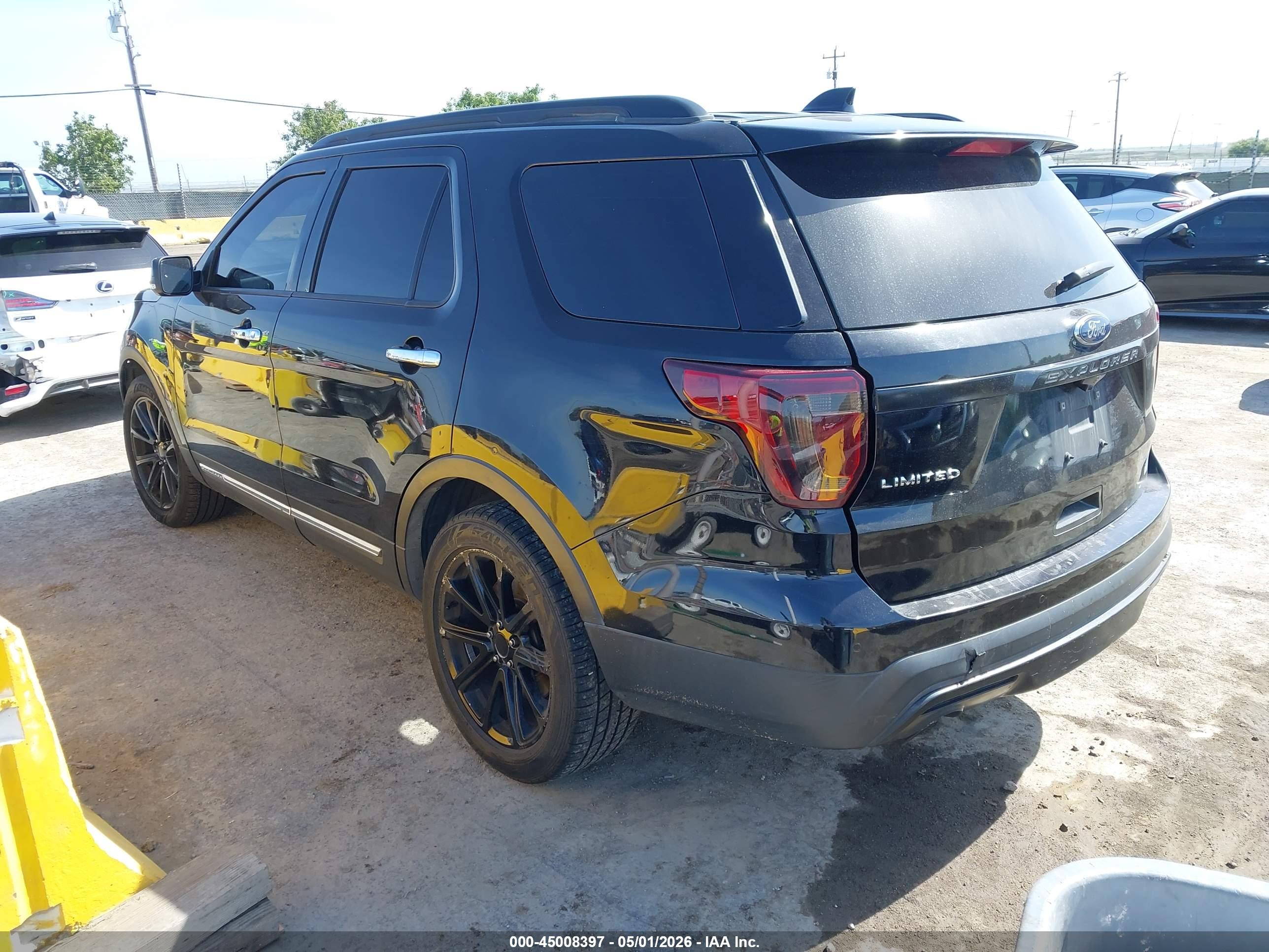 FORD EXPLORER image 3