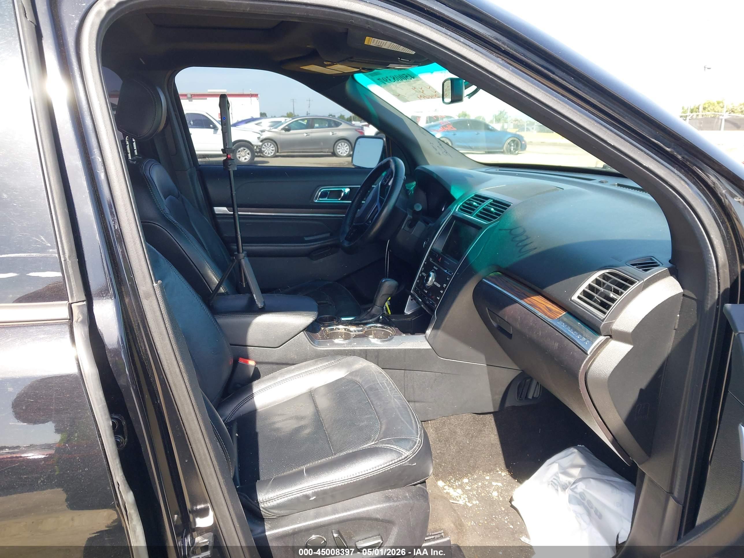 FORD EXPLORER image 5