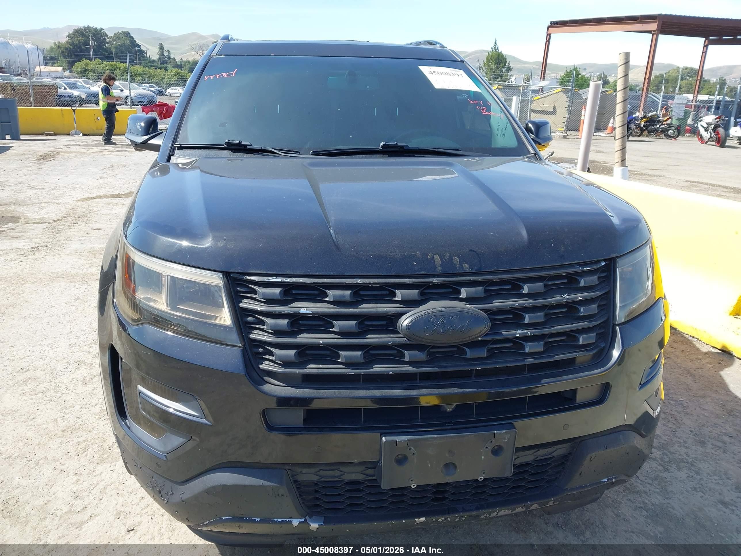 FORD EXPLORER image 6