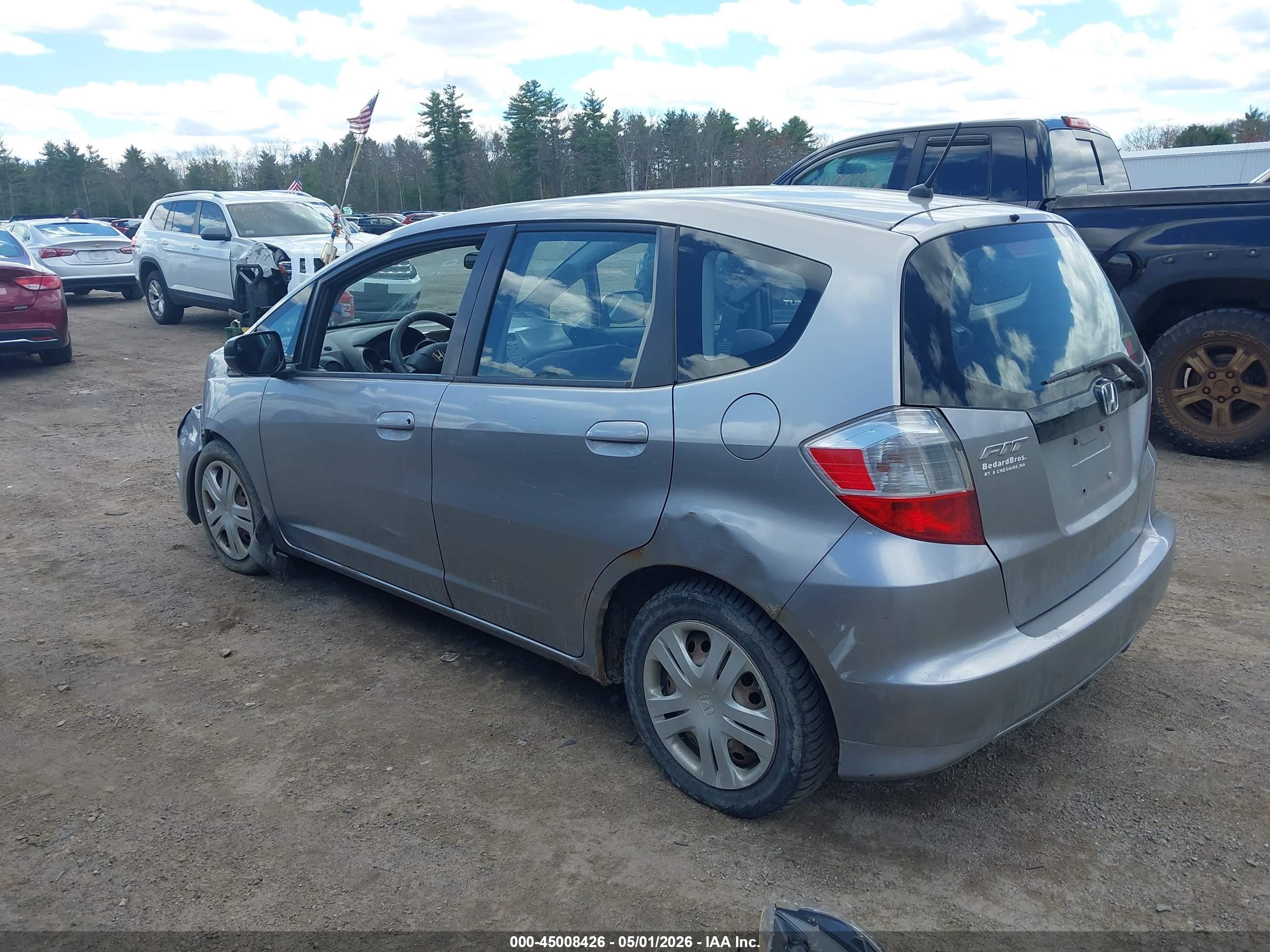 HONDA FIT image 3