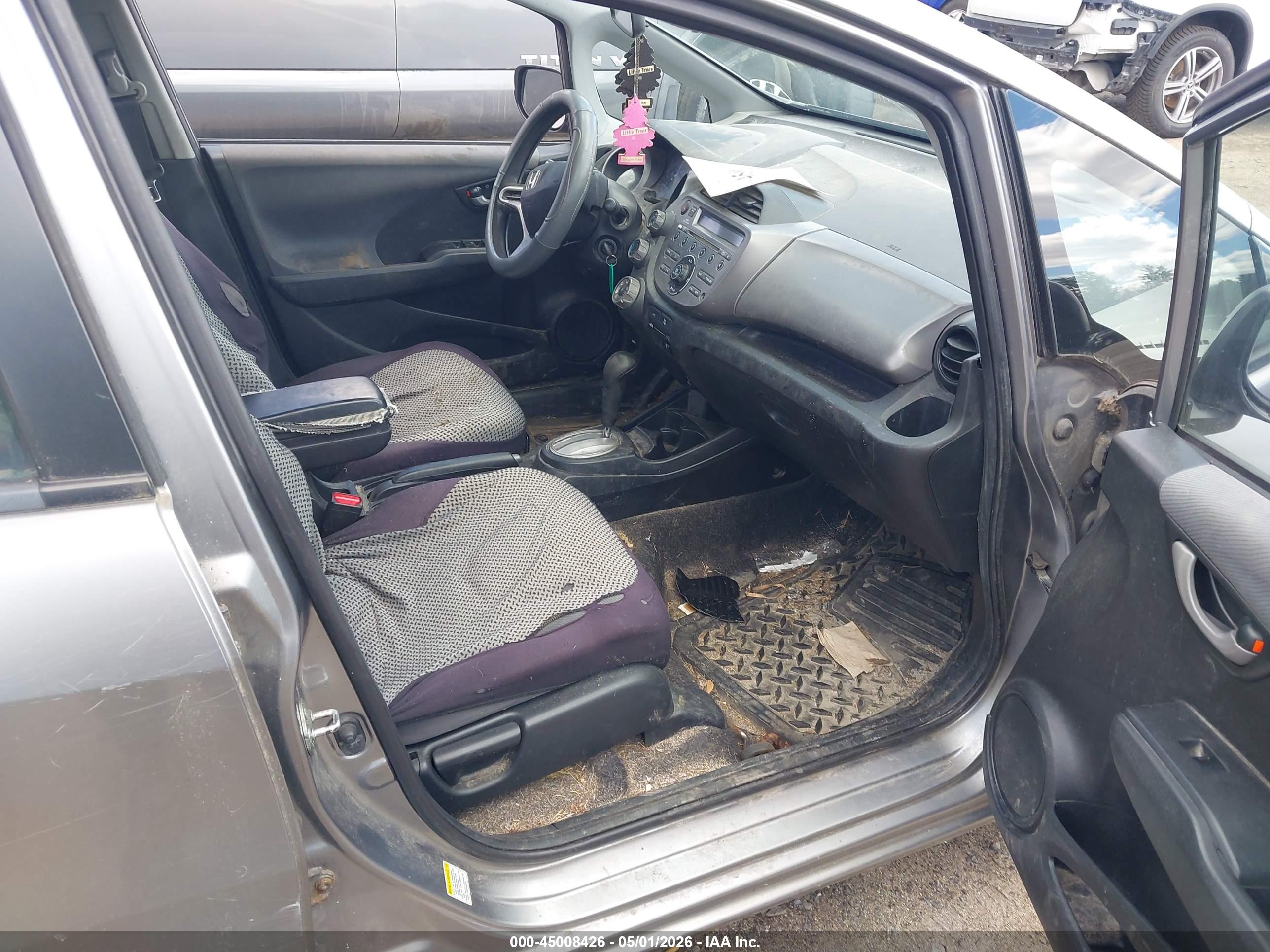 HONDA FIT image 5