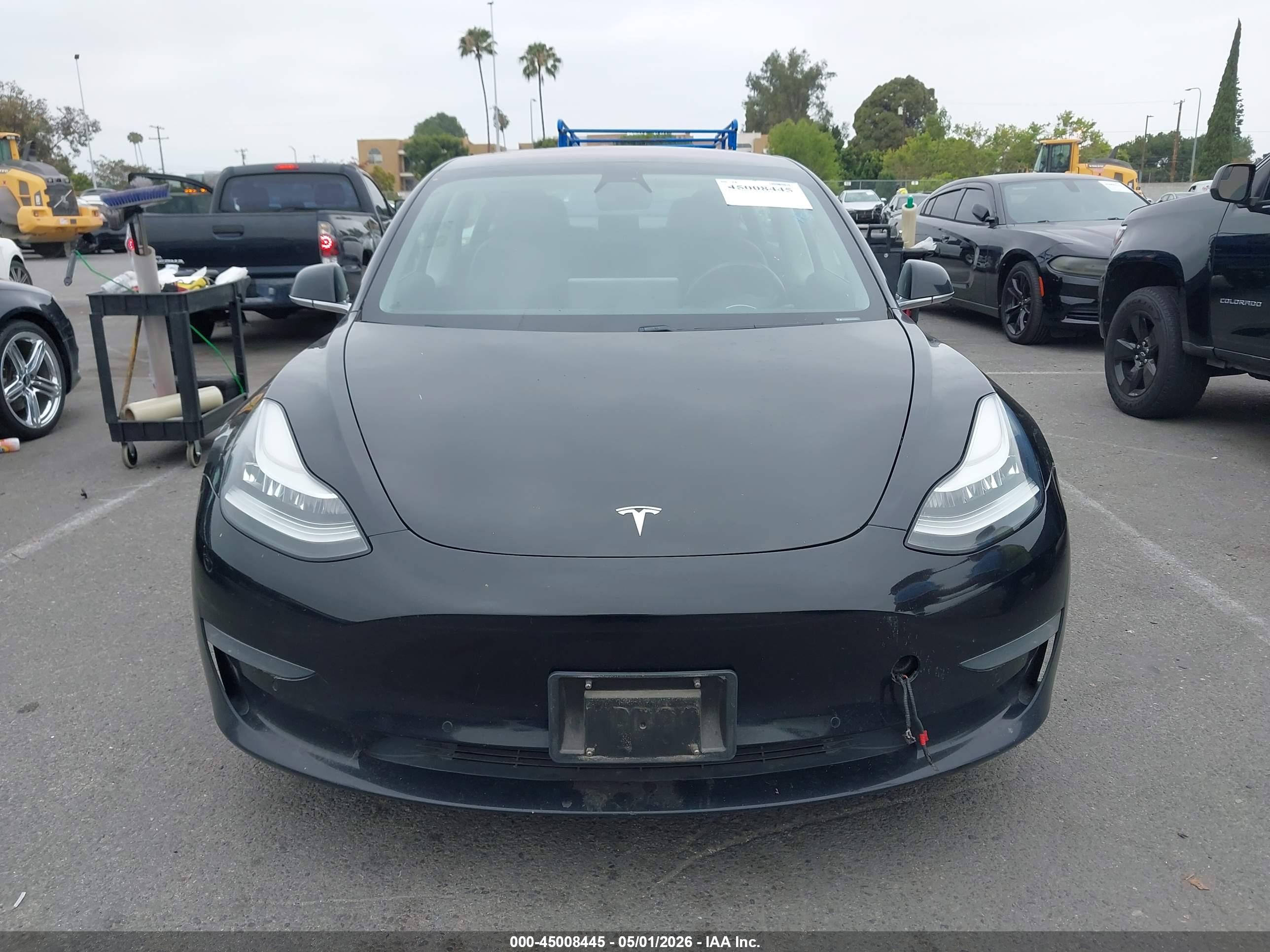TESLA MODEL image 6