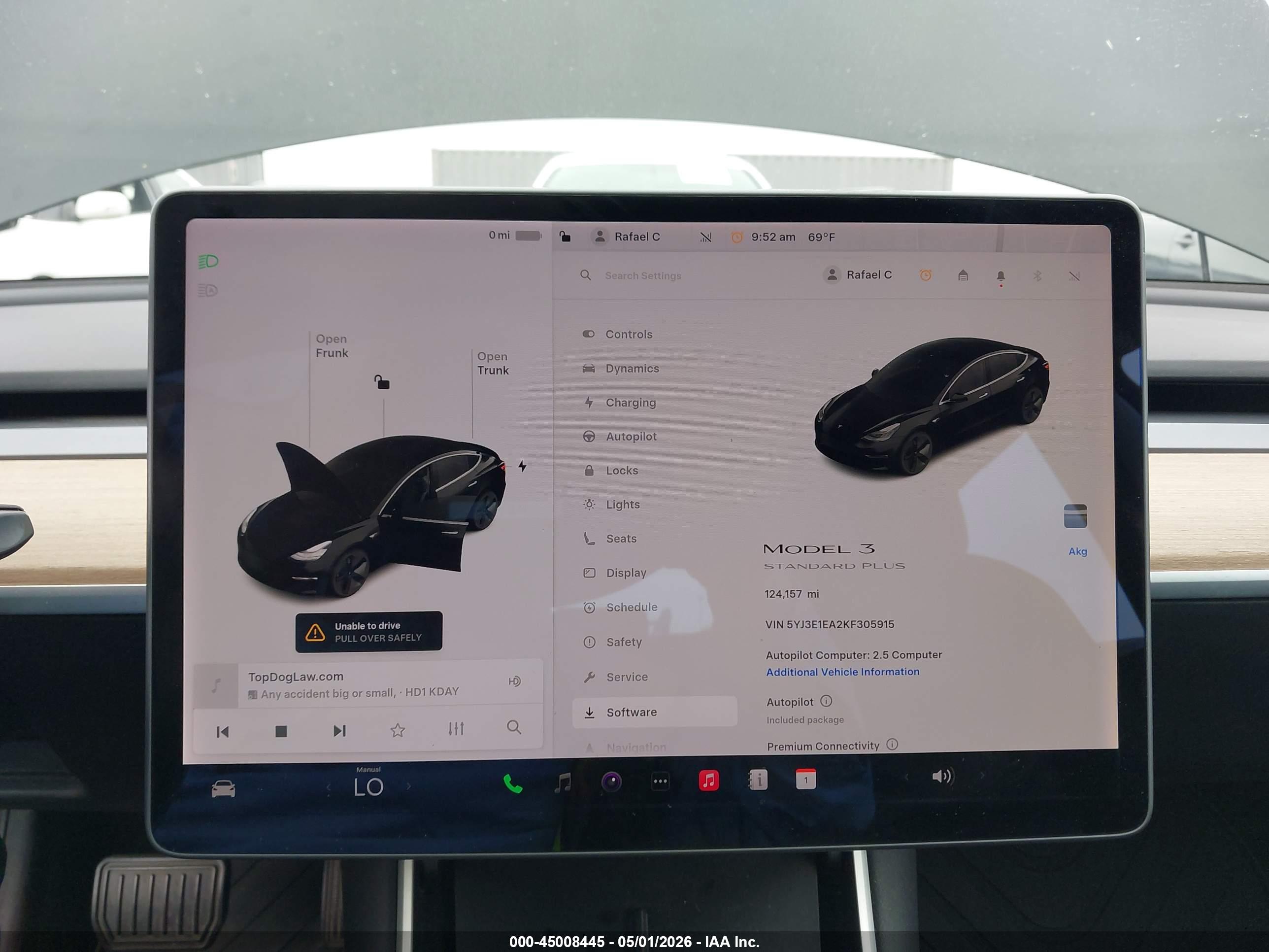 TESLA MODEL image 7