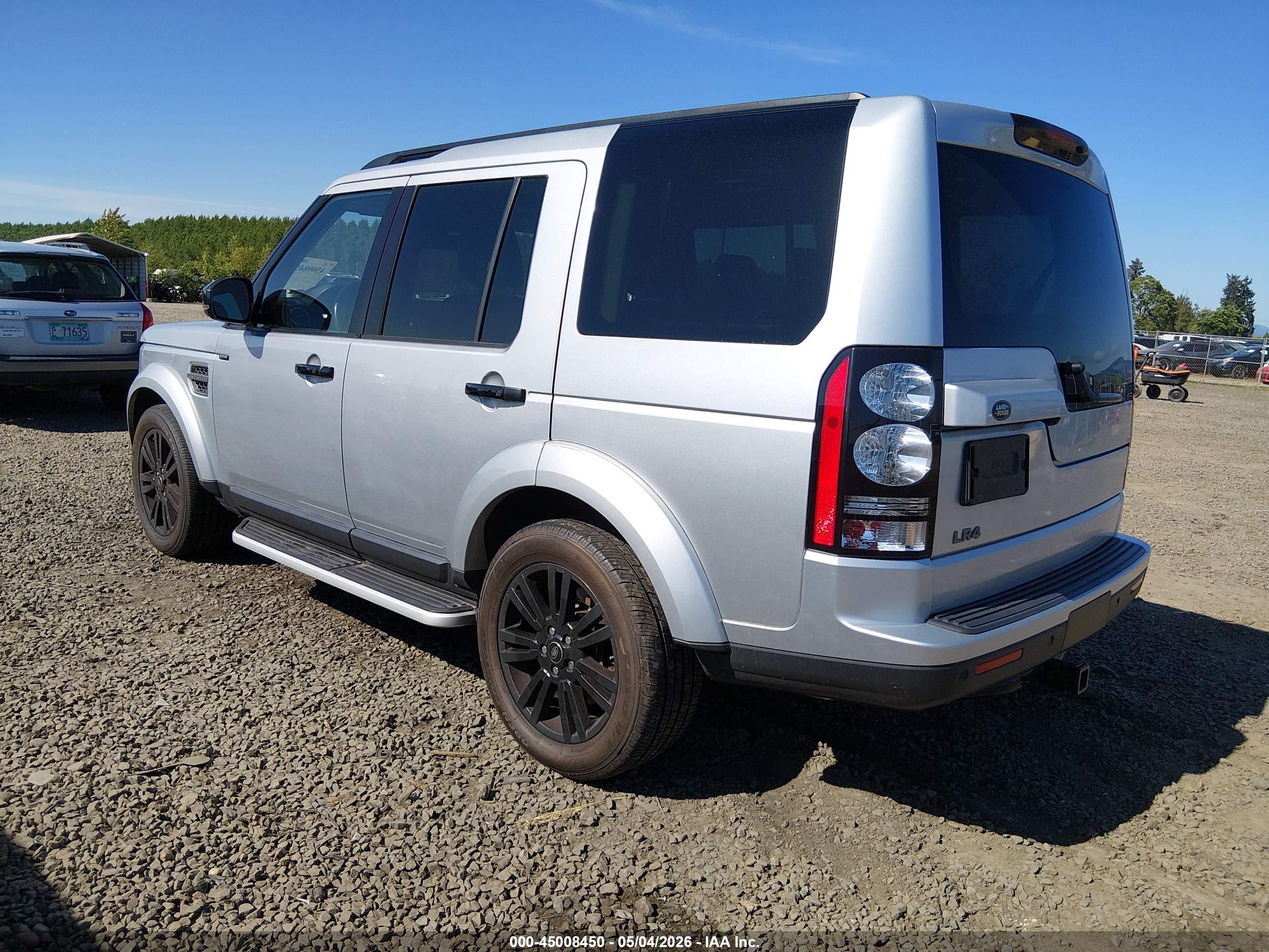 LAND ROVER image 3