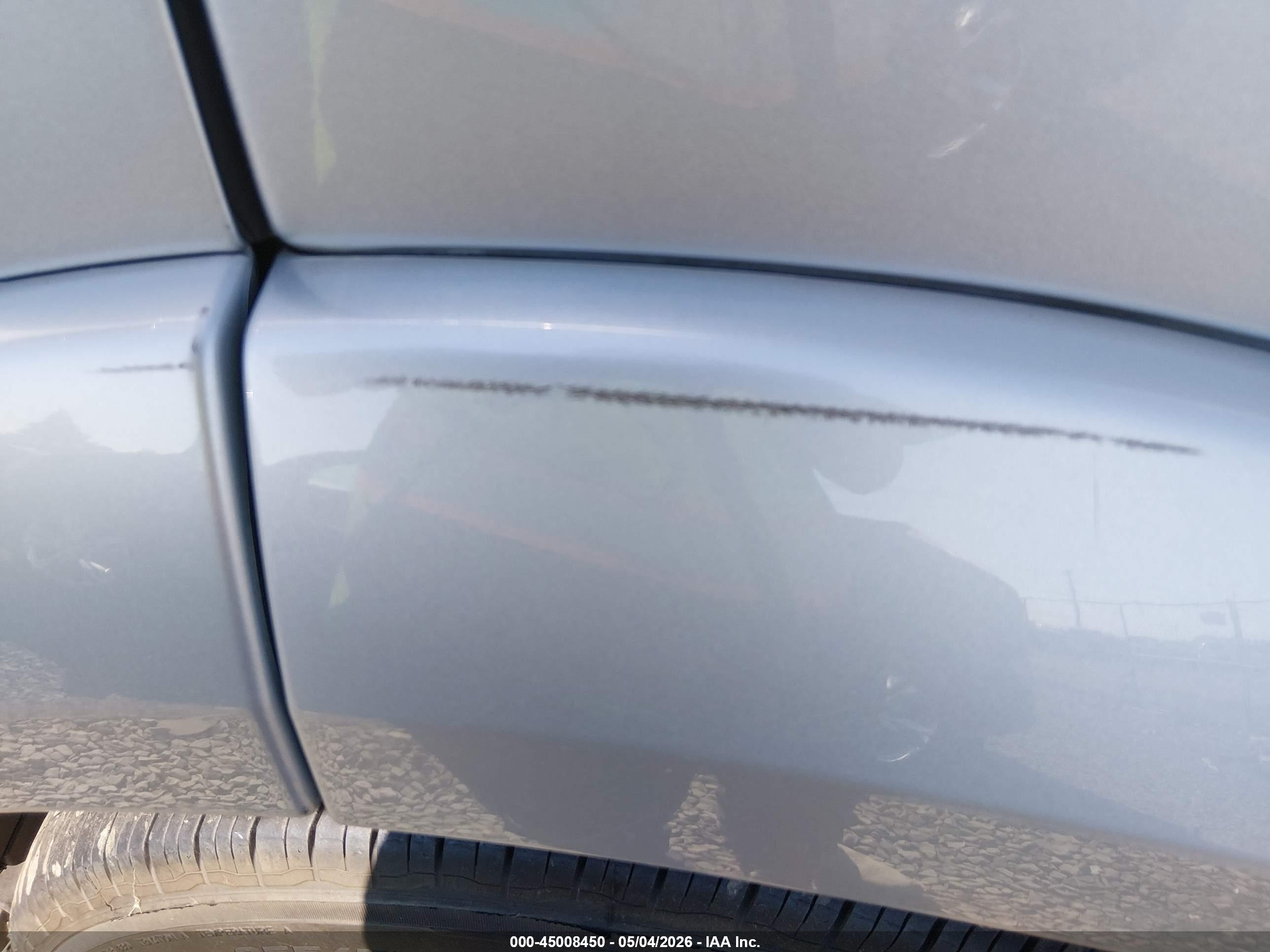LAND ROVER image 6