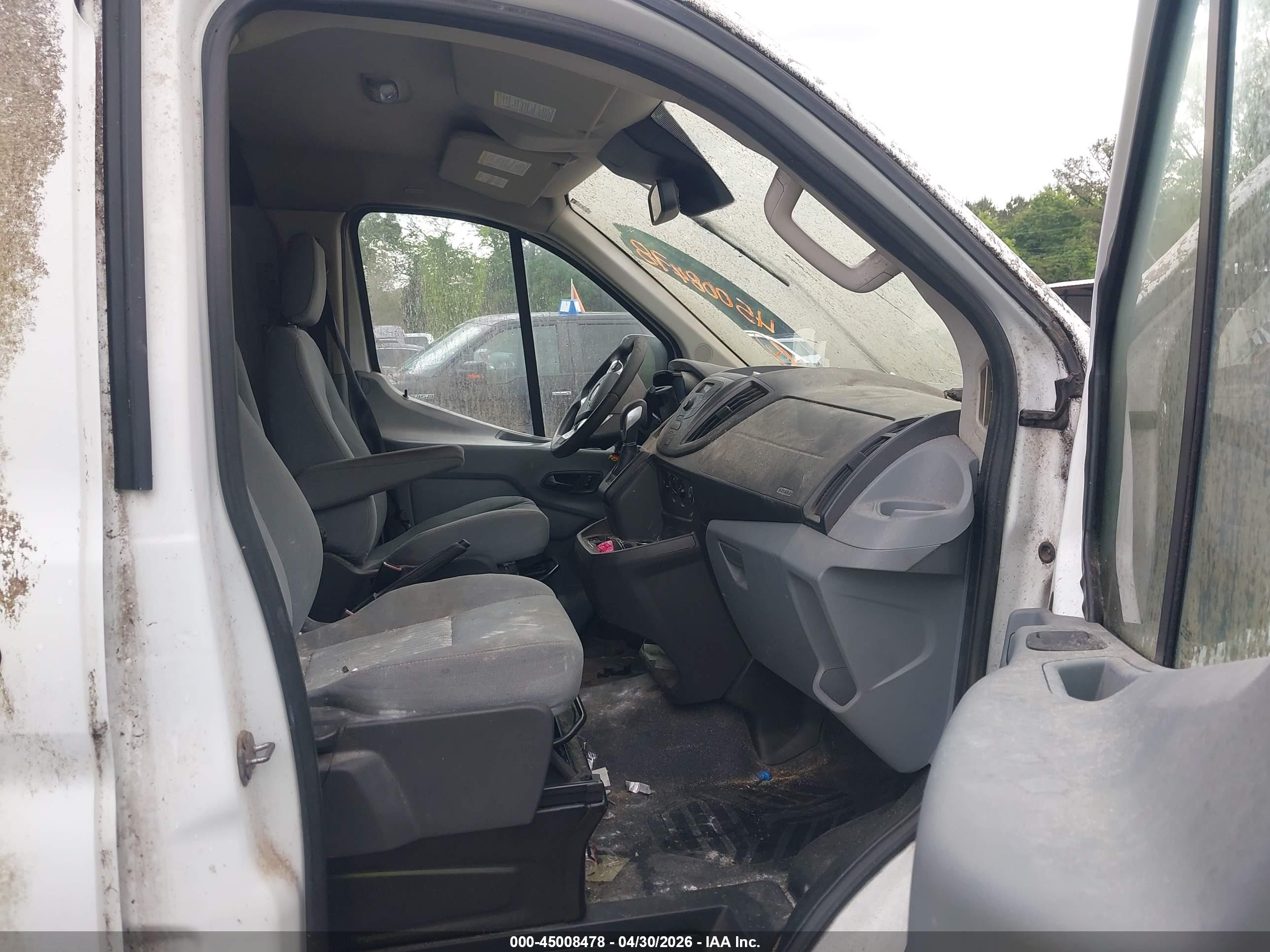 FORD TRANSIT-150 image 5