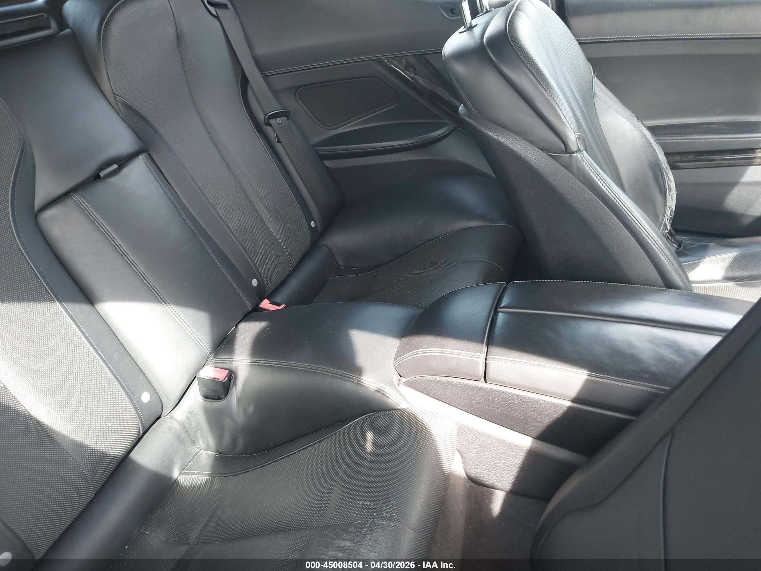 BMW 650I image 8