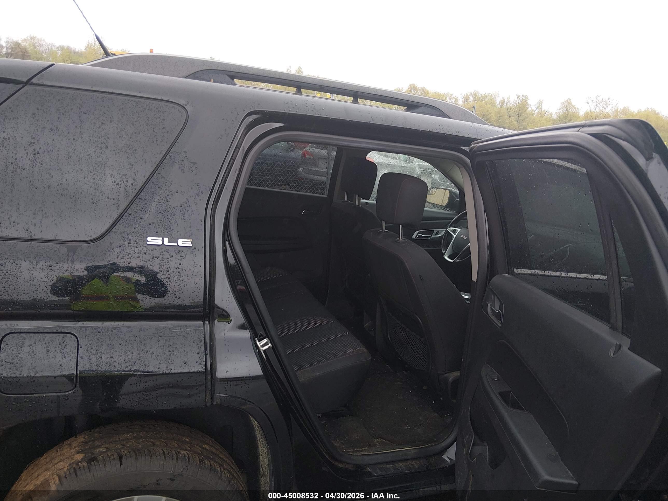 GMC TERRAIN image 8