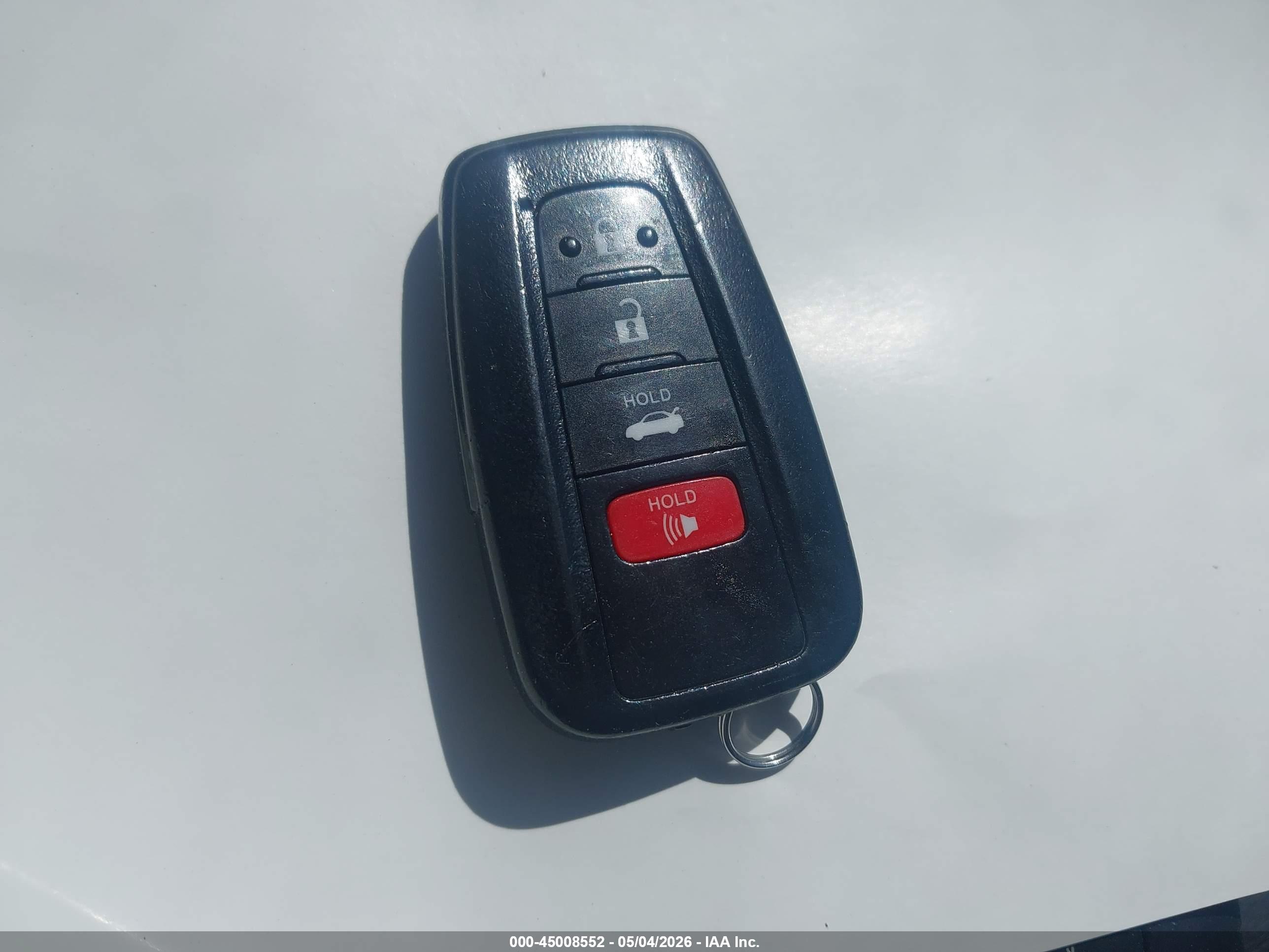 TOYOTA CAMRY image 11
