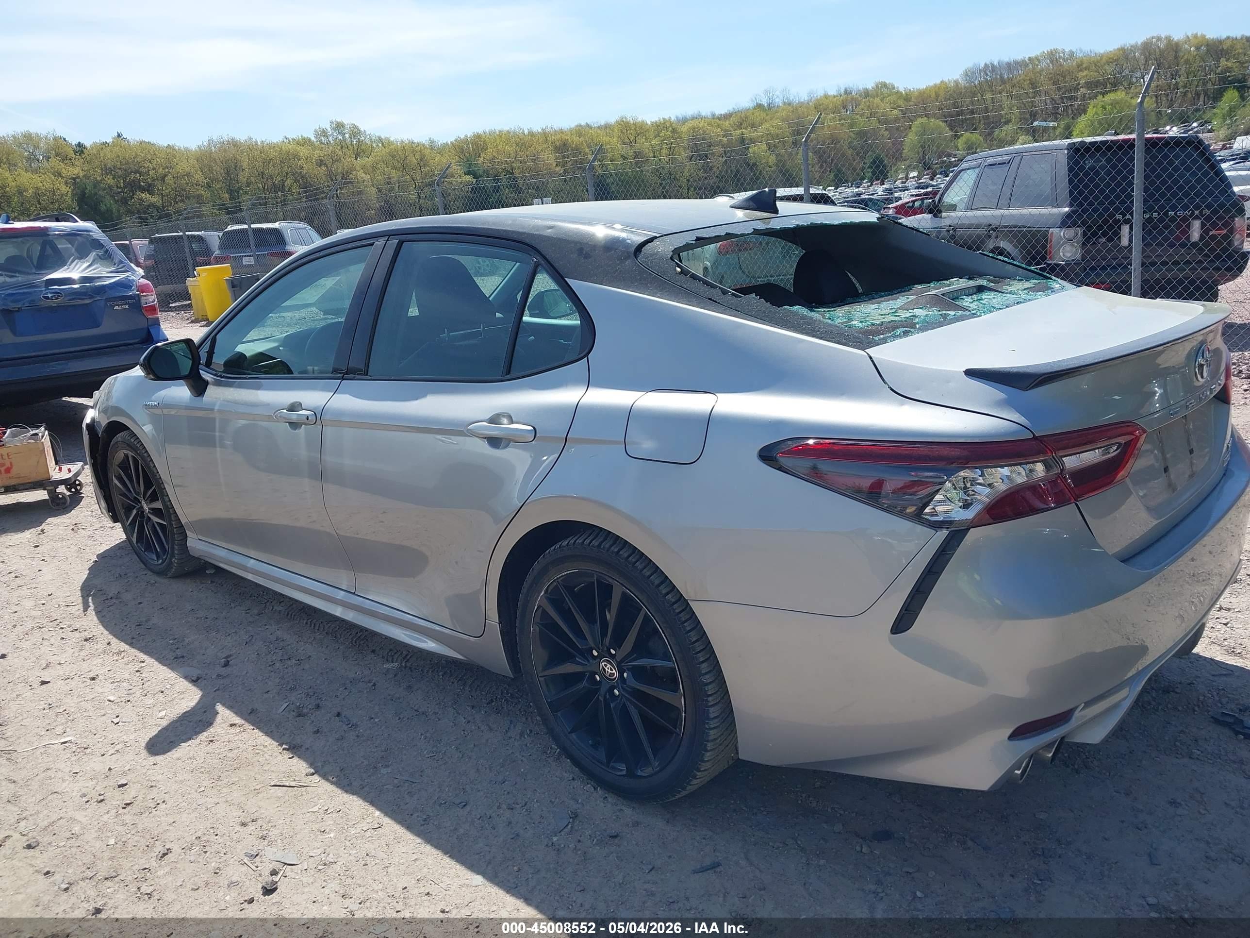 TOYOTA CAMRY image 3