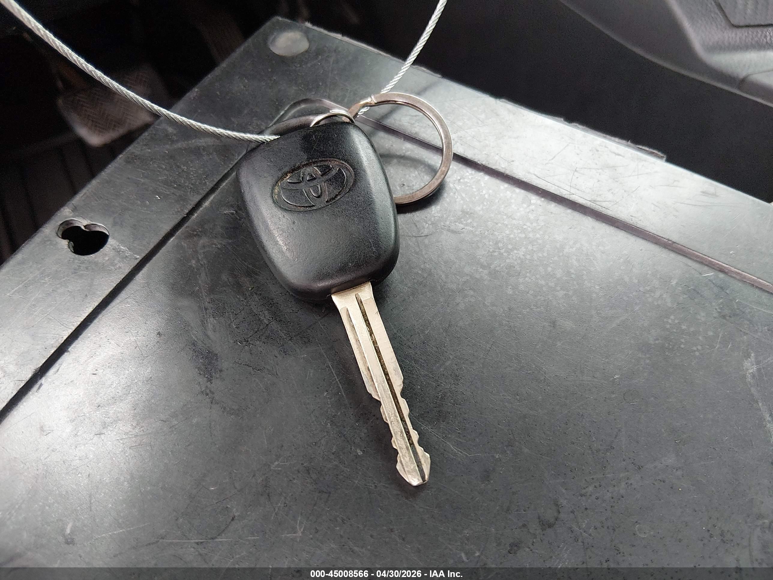 TOYOTA RAV4 image 11