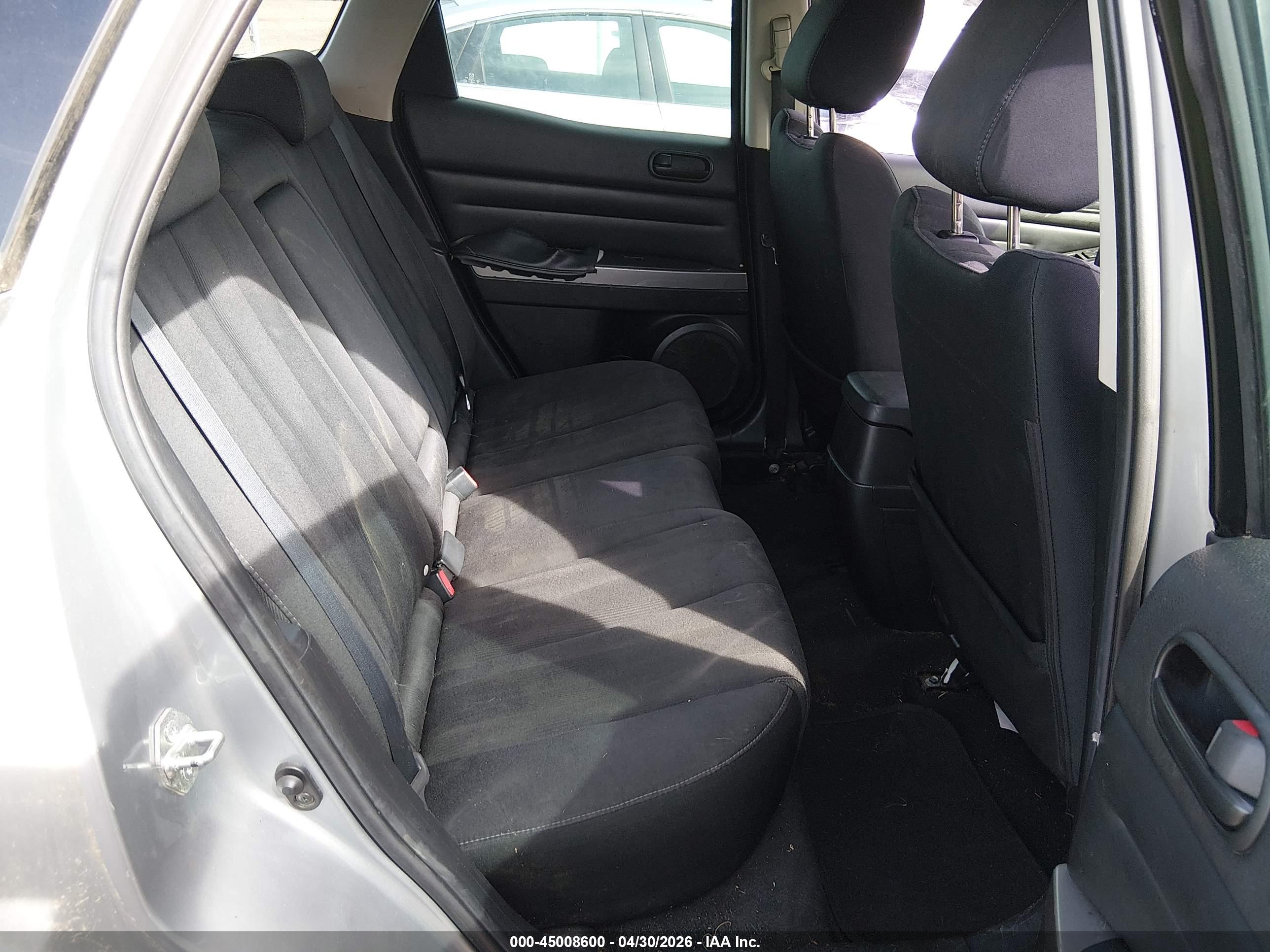 MAZDA CX-7 image 8